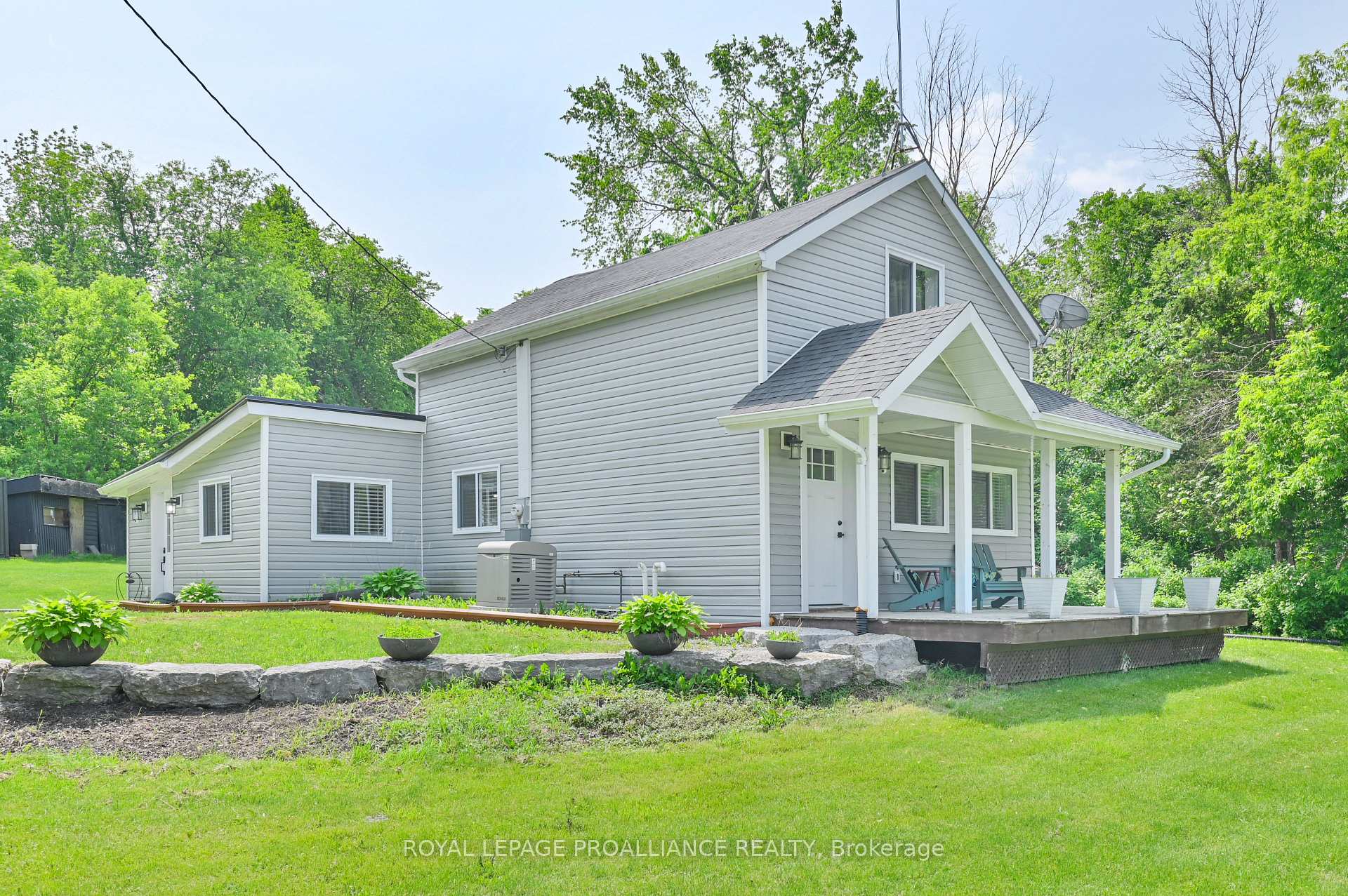Photo 4 of 11100 Highway 62, Madoc — HOMEH