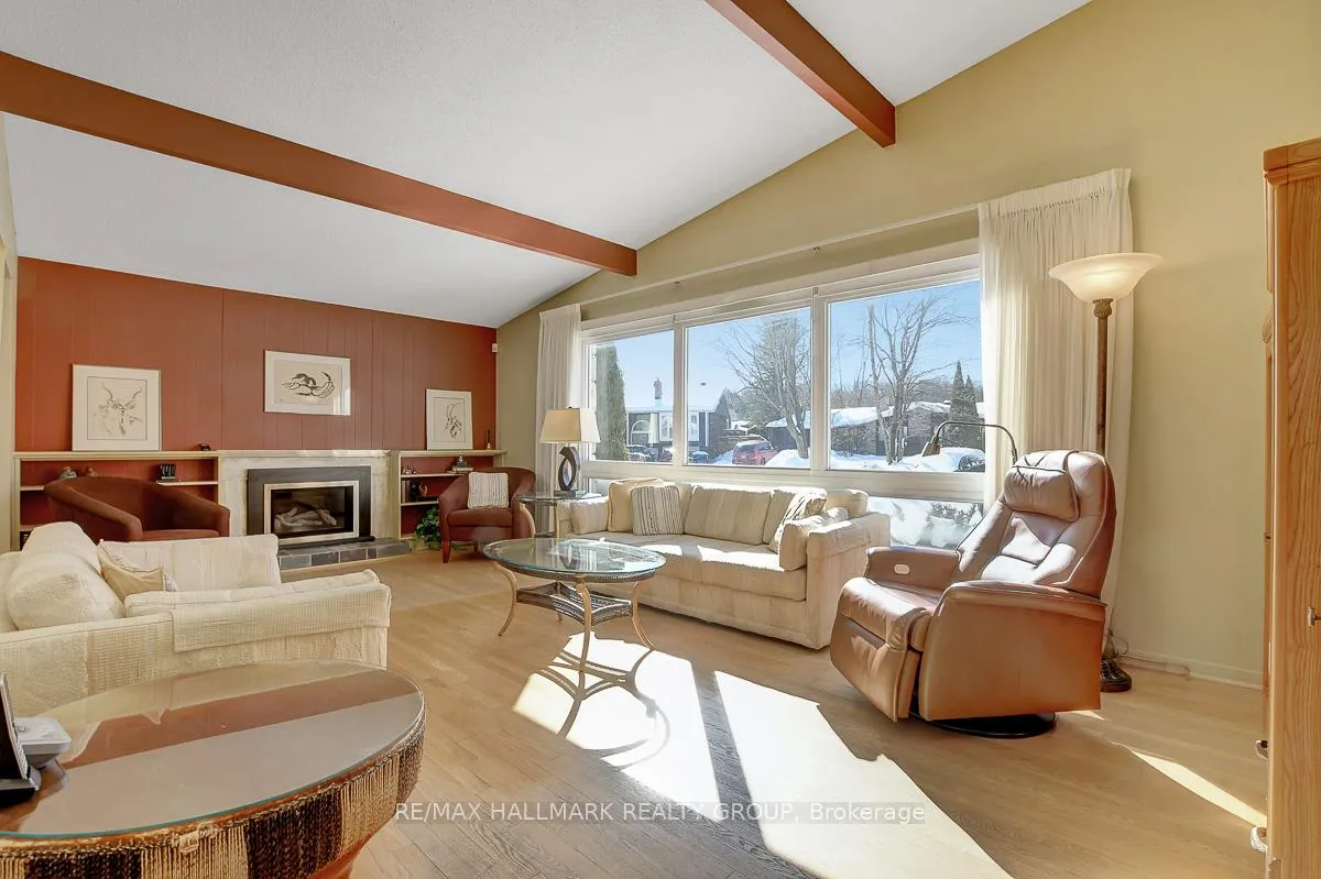 Photo 7 of 629 Glenhurst Crescent, Ottawa, Beacon Hill North — HOMEH