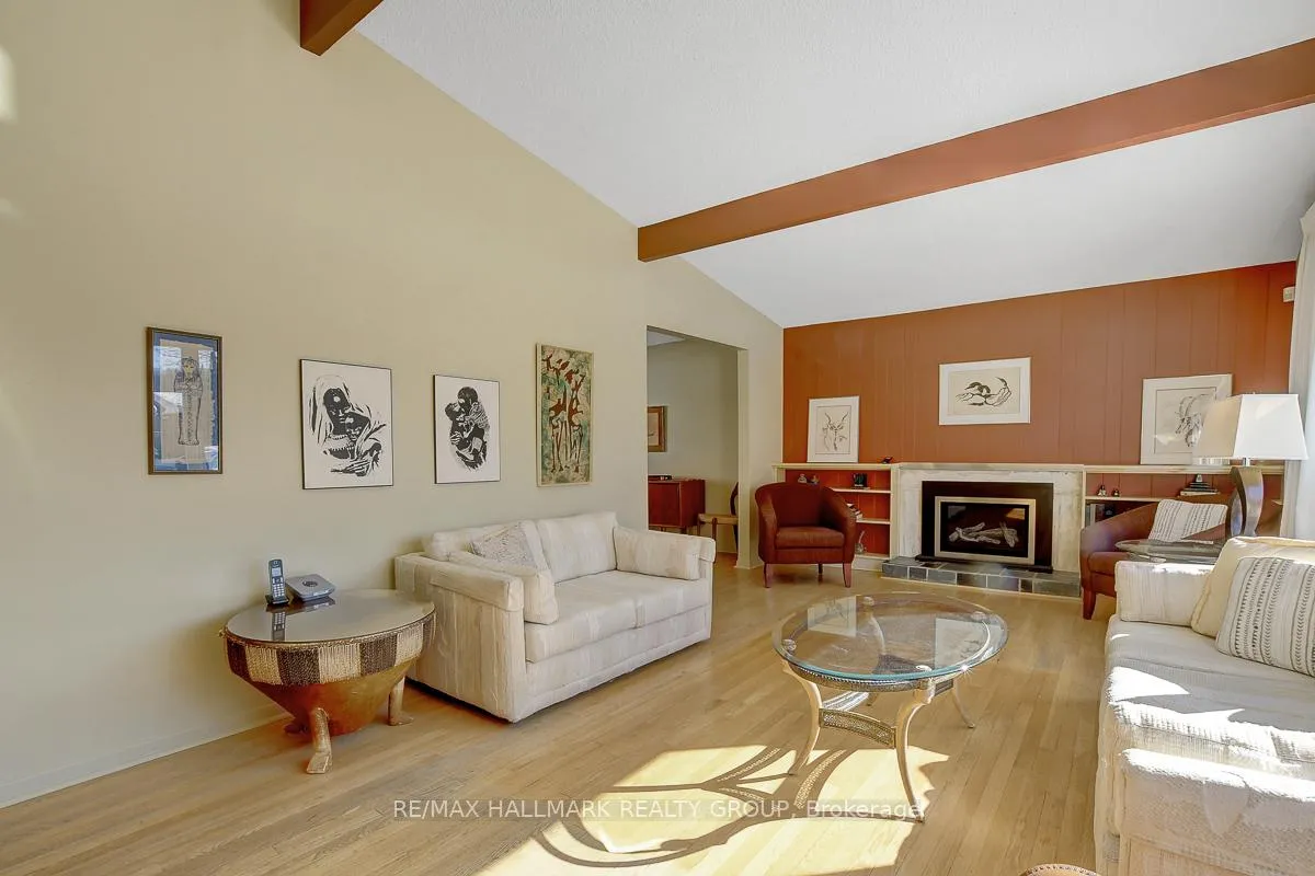 Photo 8 of 629 Glenhurst Crescent, Ottawa, Beacon Hill North — HOMEH