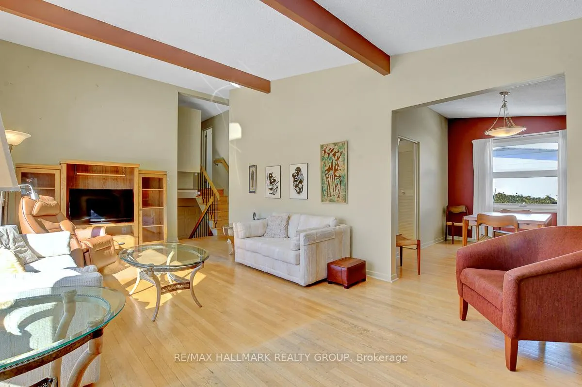 Photo 11 of 629 Glenhurst Crescent, Ottawa, Beacon Hill North — HOMEH