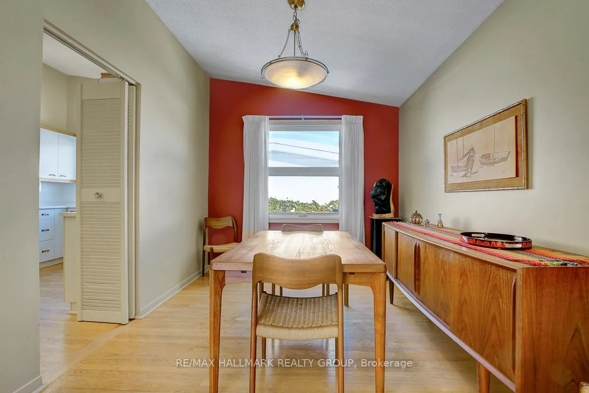 Photo 12 of 629 Glenhurst Crescent, Ottawa, Beacon Hill North — HOMEH