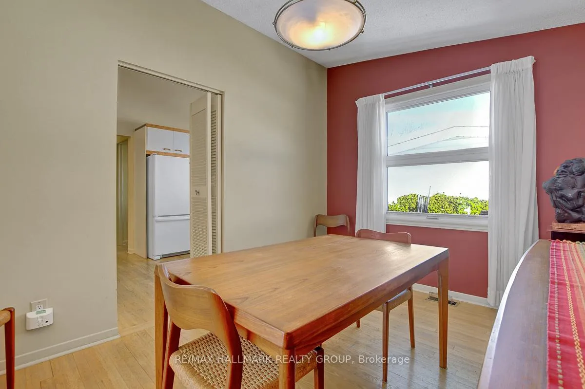 Photo 14 of 629 Glenhurst Crescent, Ottawa, Beacon Hill North — HOMEH