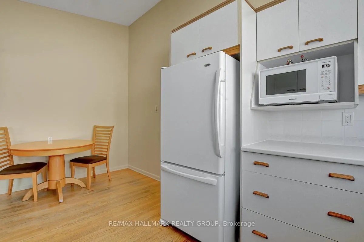 Photo 19 of 629 Glenhurst Crescent, Ottawa, Beacon Hill North — HOMEH