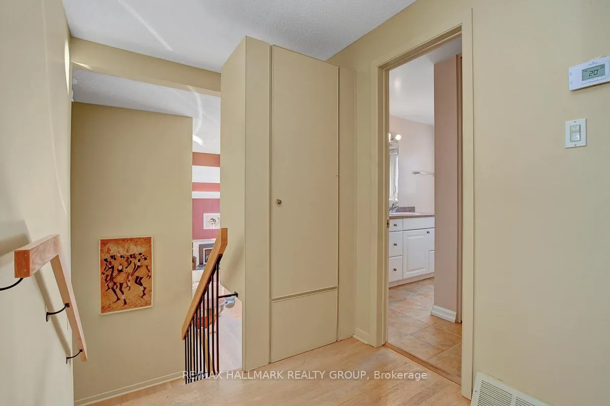 Photo 23 of 629 Glenhurst Crescent, Ottawa, Beacon Hill North — HOMEH