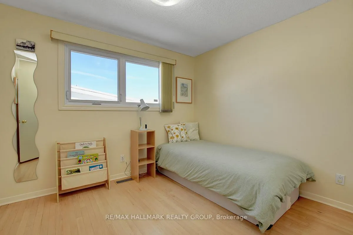 Photo 31 of 629 Glenhurst Crescent, Ottawa, Beacon Hill North — HOMEH