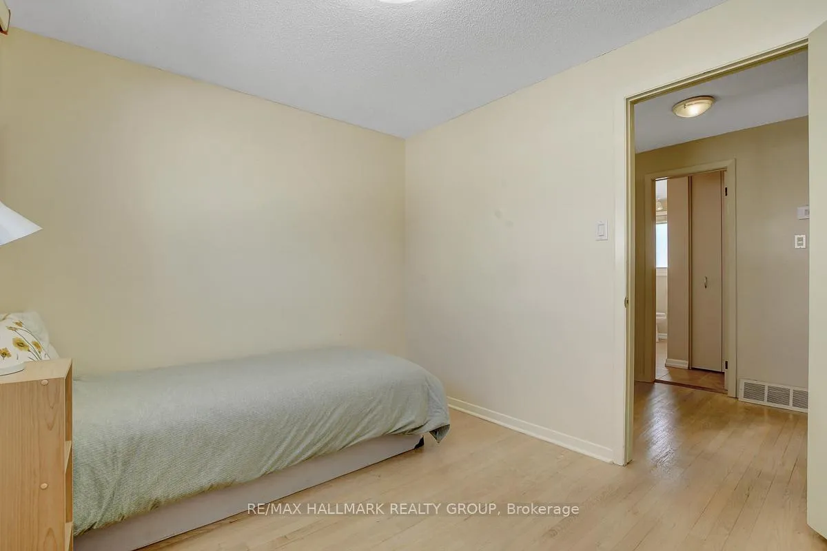 Photo 33 of 629 Glenhurst Crescent, Ottawa, Beacon Hill North — HOMEH