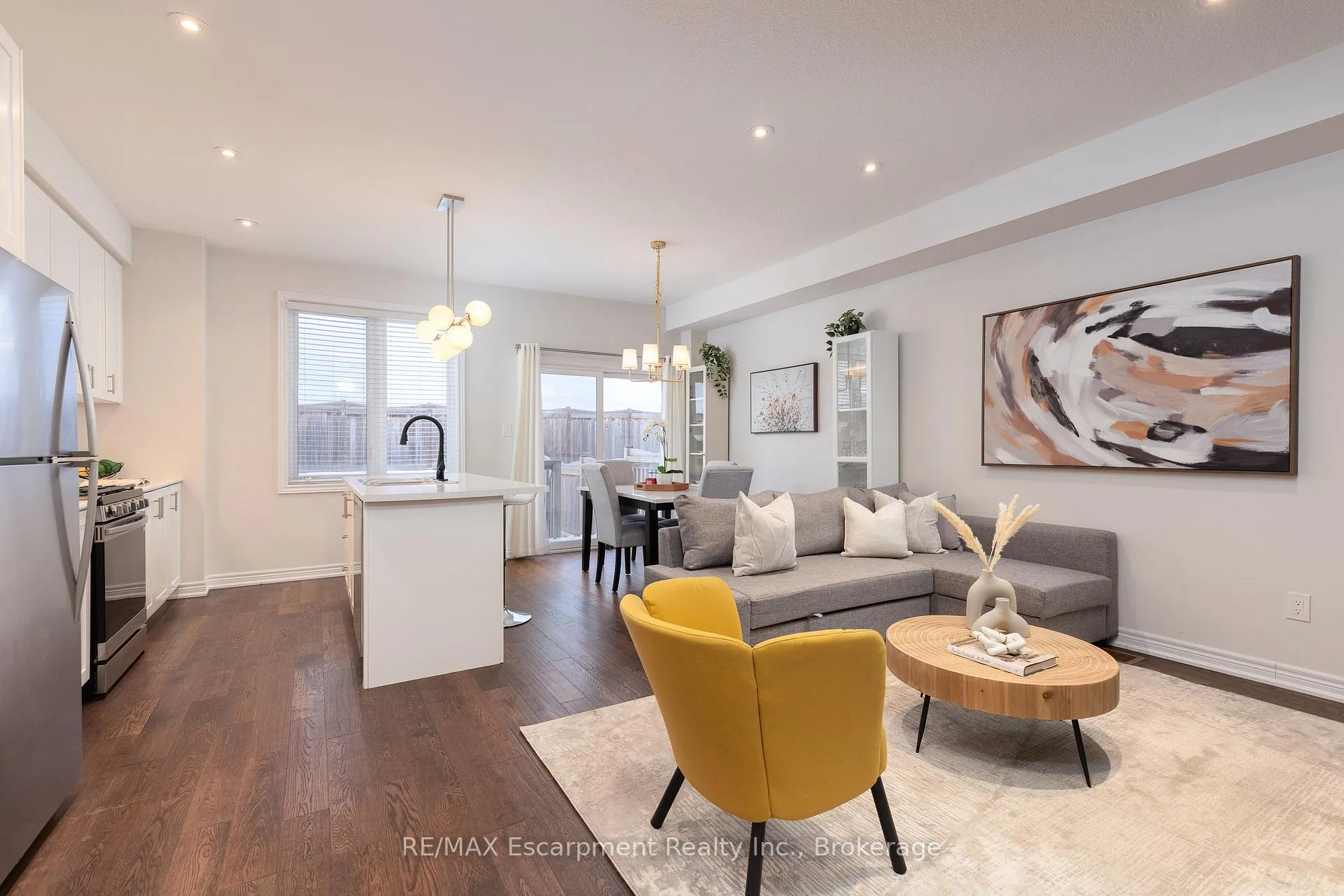 Photo 5 of 31 Pinot Crescent, Hamilton, Fruitland — HOMEH