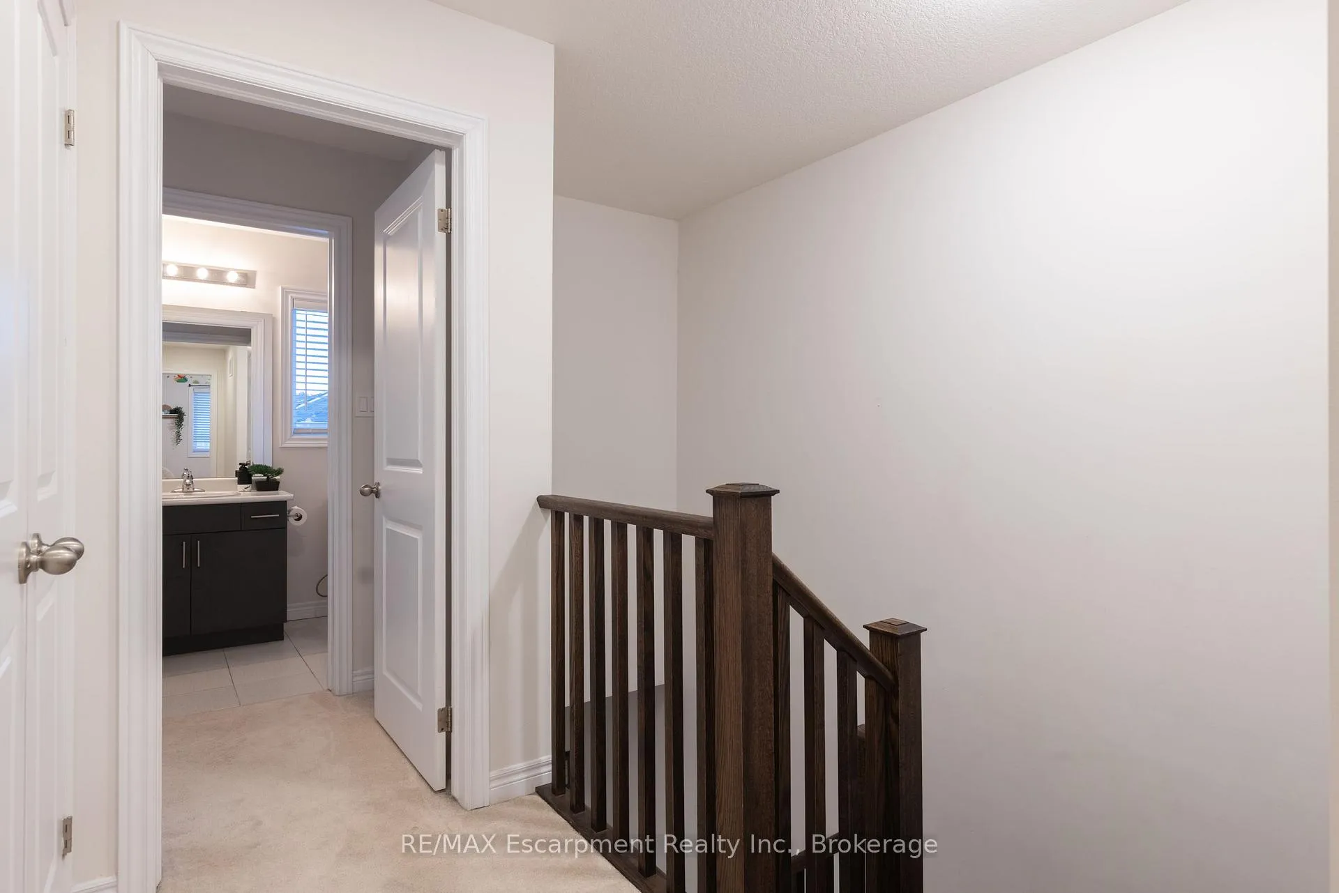 Photo 11 of 31 Pinot Crescent, Hamilton, Fruitland — HOMEH