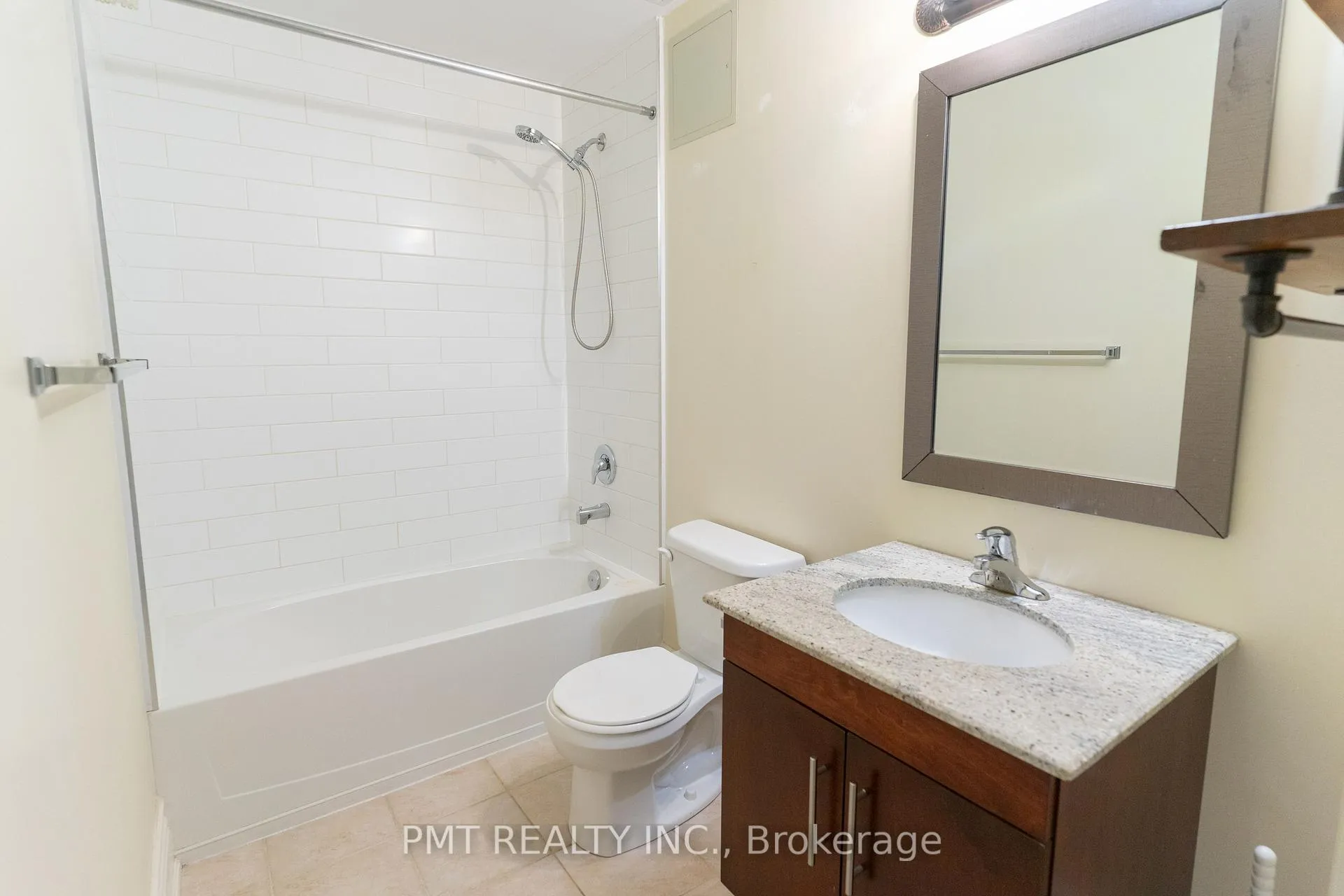 Photo 12 of Unit PH17, 200 Stinson Street, Hamilton, Stinson — HOMEH
