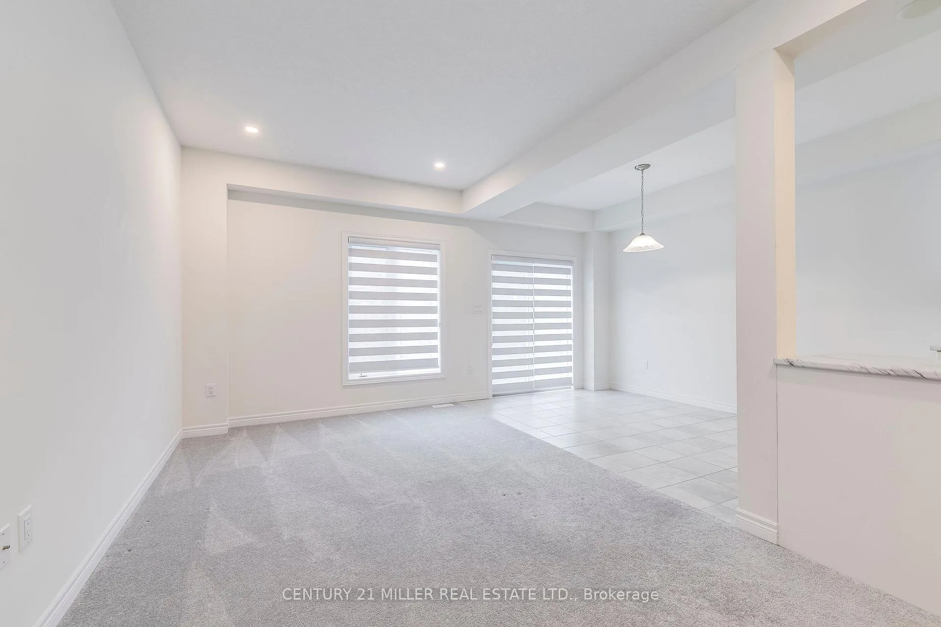 Photo 17 of 33 Beasley Grove, Hamilton, Ancaster — HOMEH