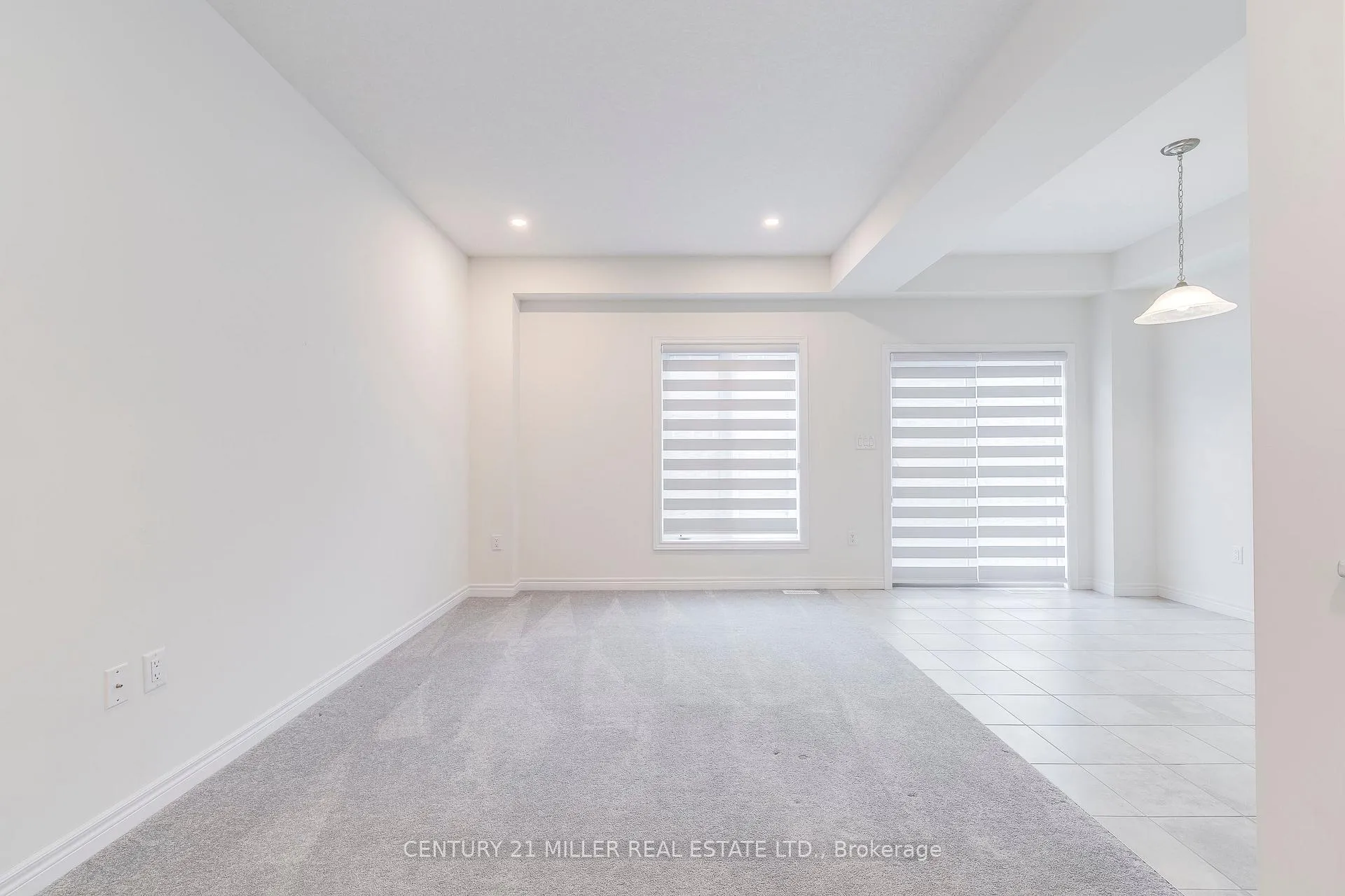 Photo 18 of 33 Beasley Grove, Hamilton, Ancaster — HOMEH
