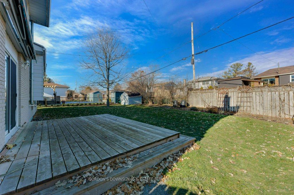 Photo 44 of 987 Mayfair Crescent, Kingston, South of Taylor-Kidd Blvd — HOMEH