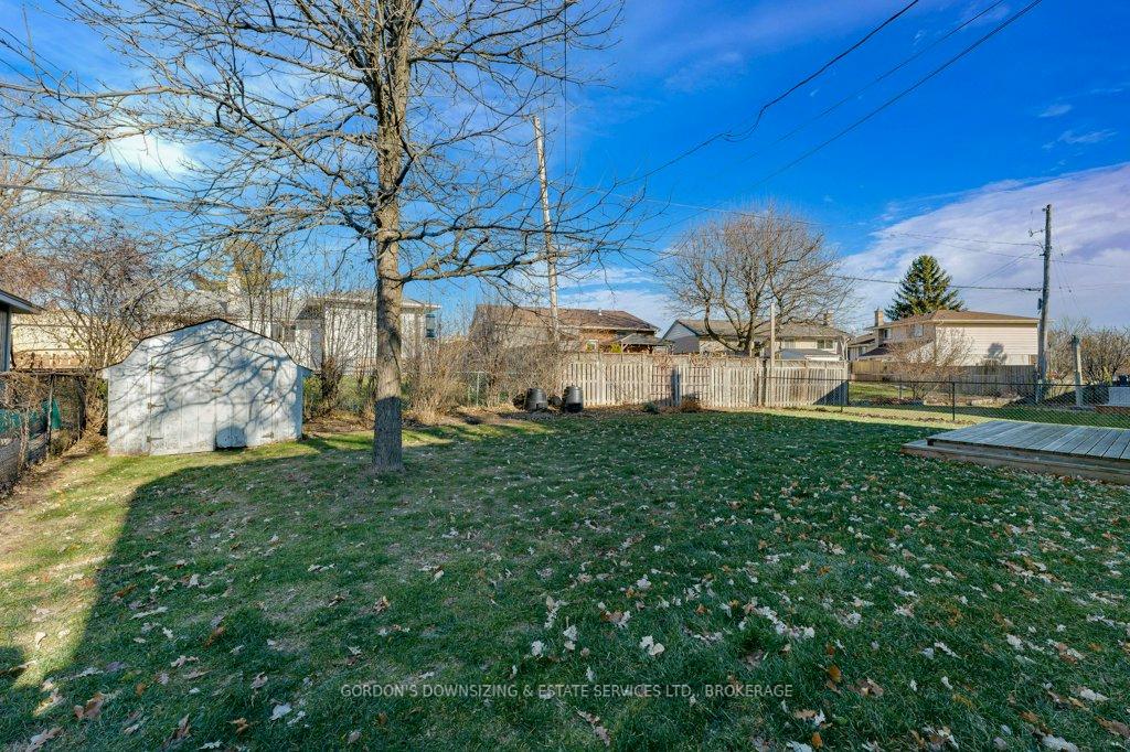 Photo 46 of 987 Mayfair Crescent, Kingston, South of Taylor-Kidd Blvd — HOMEH