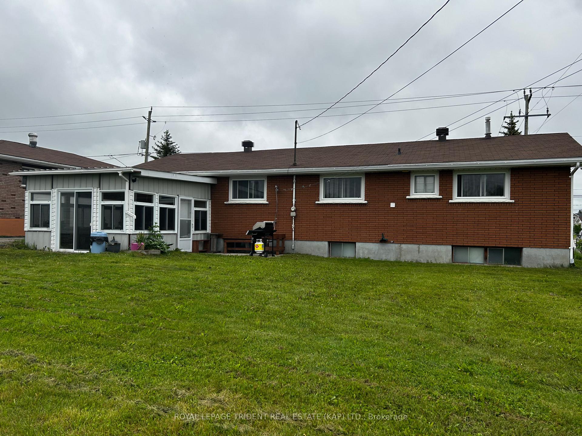 Photo 7 of 35 Brunelle Road S, Kapuskasing — HOMEH
