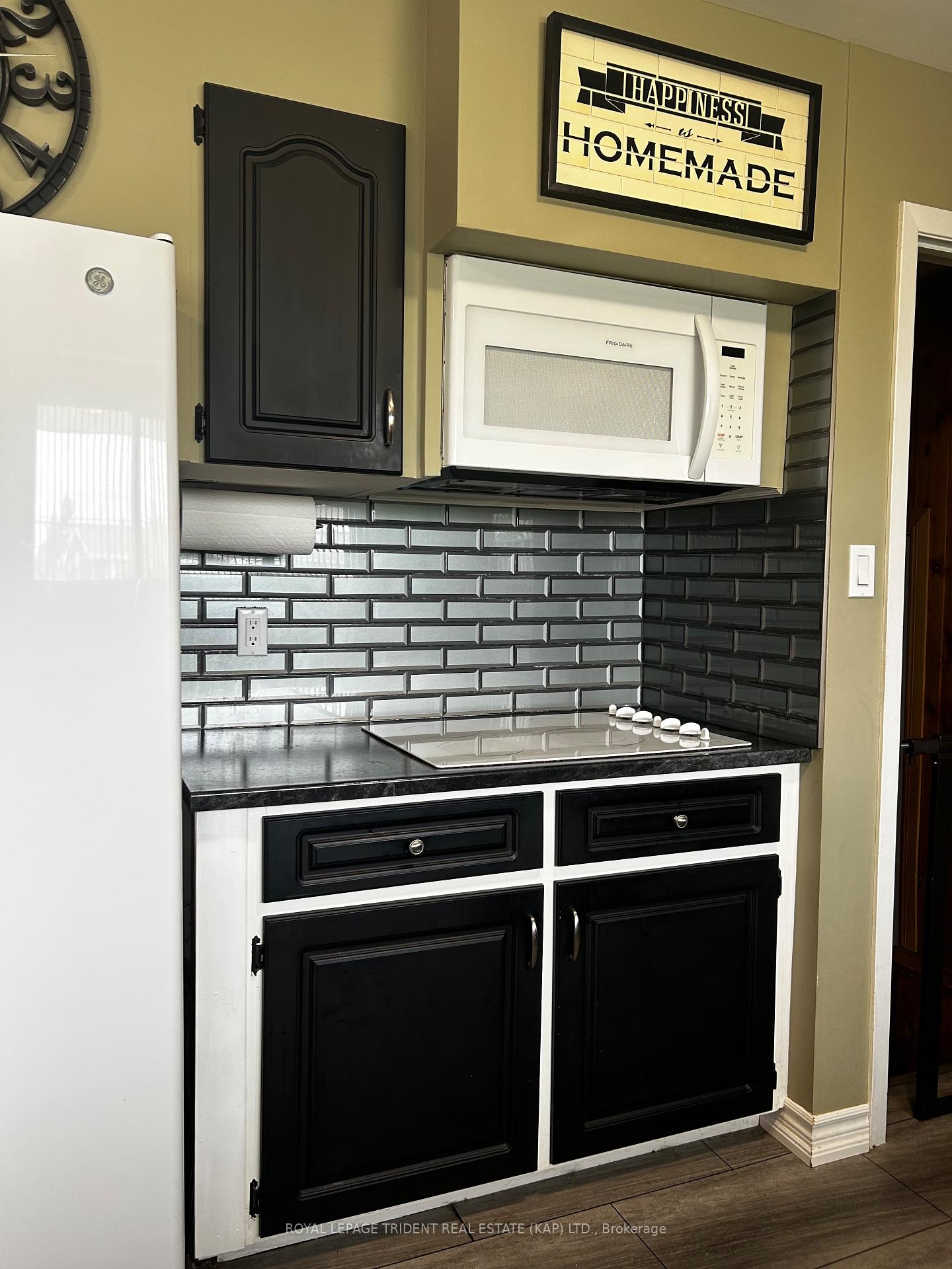 Photo 19 of 35 Brunelle Road S, Kapuskasing — HOMEH