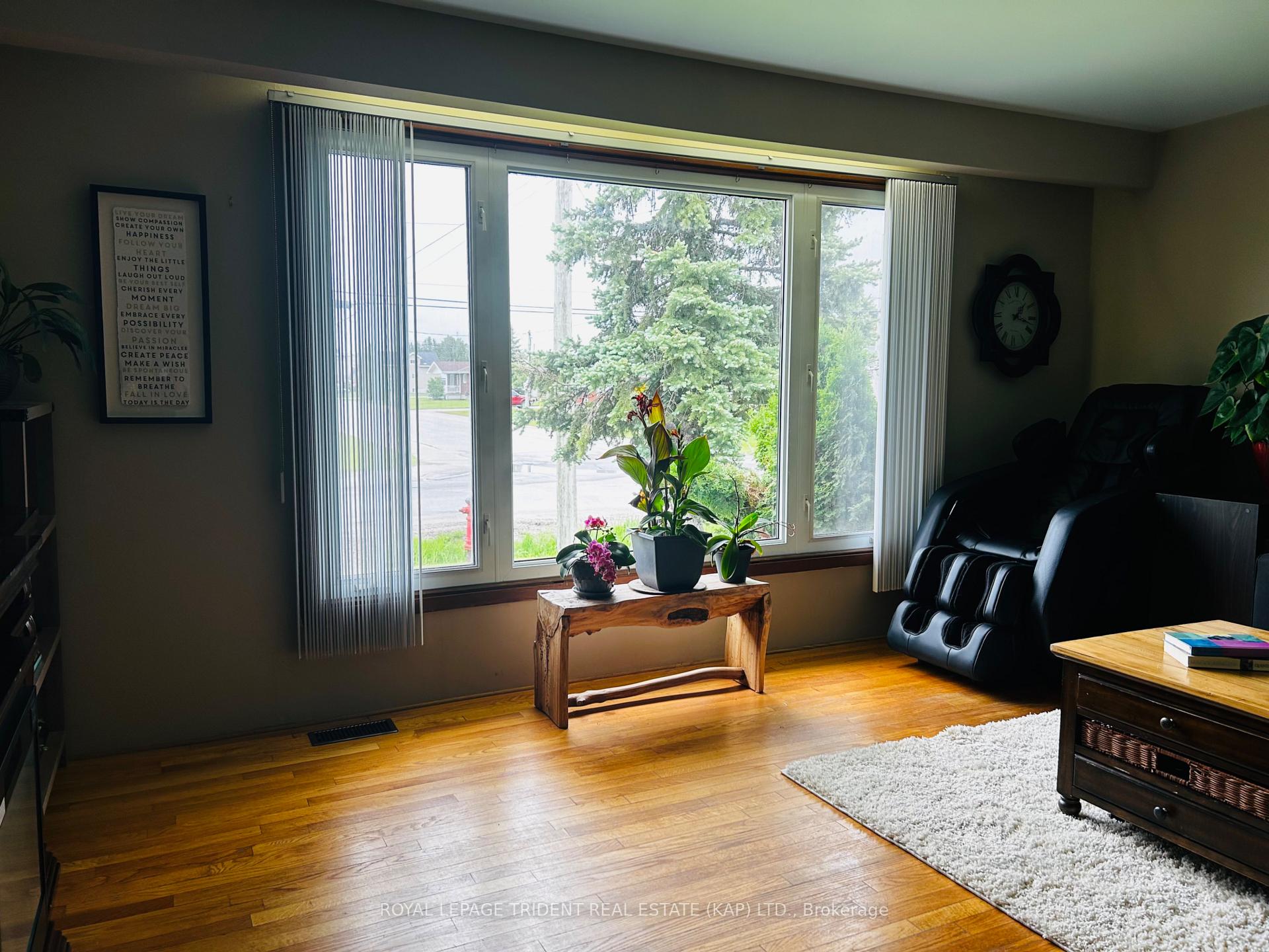 Photo 22 of 35 Brunelle Road S, Kapuskasing — HOMEH