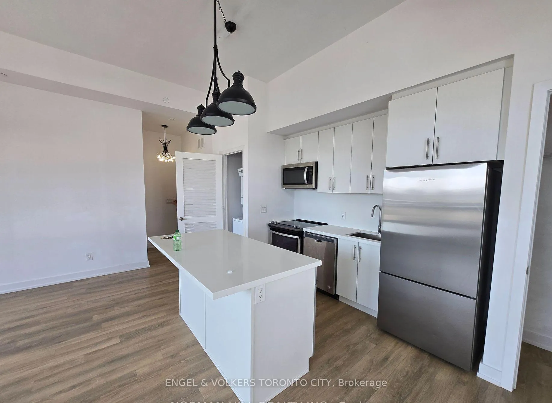 Photo 8 of Unit 127, 331 Broward Way S, Innisfil, Rural Innisfil — HOMEH