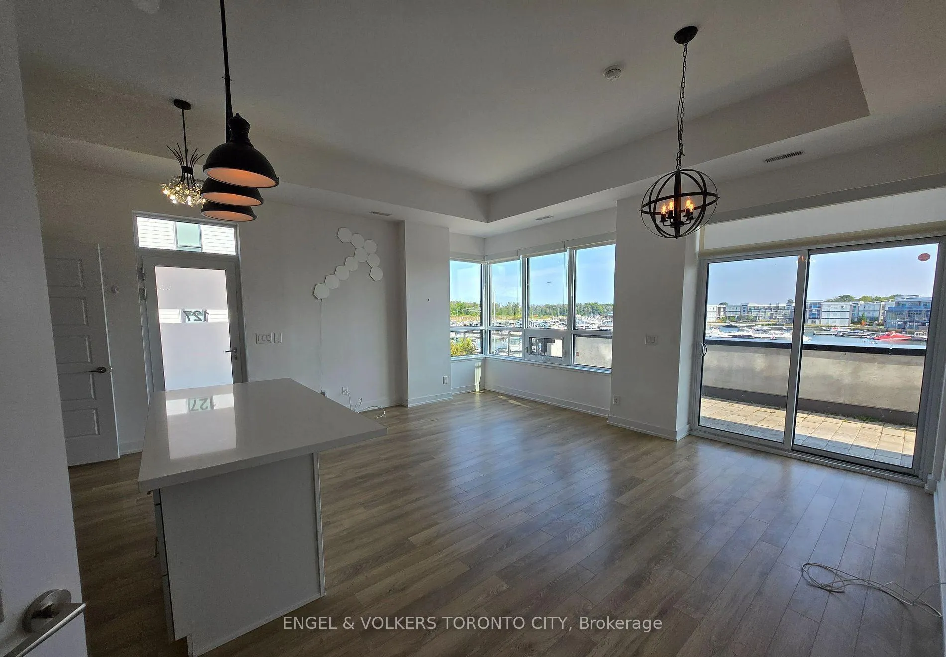 Photo 12 of Unit 127, 331 Broward Way S, Innisfil, Rural Innisfil — HOMEH