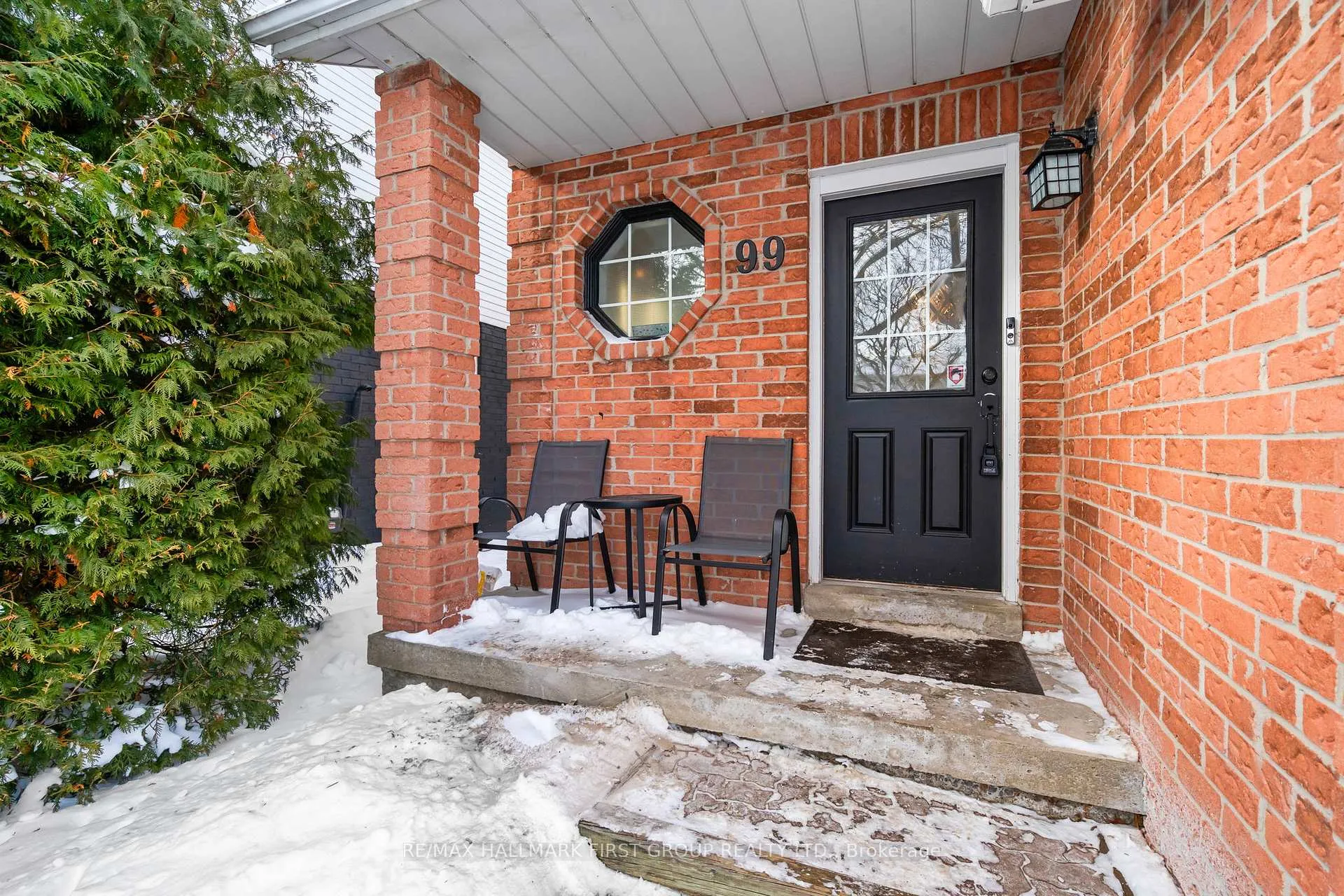 Photo 2 of 99 Turnberry Crescent, Clarington, Courtice — HOMEH
