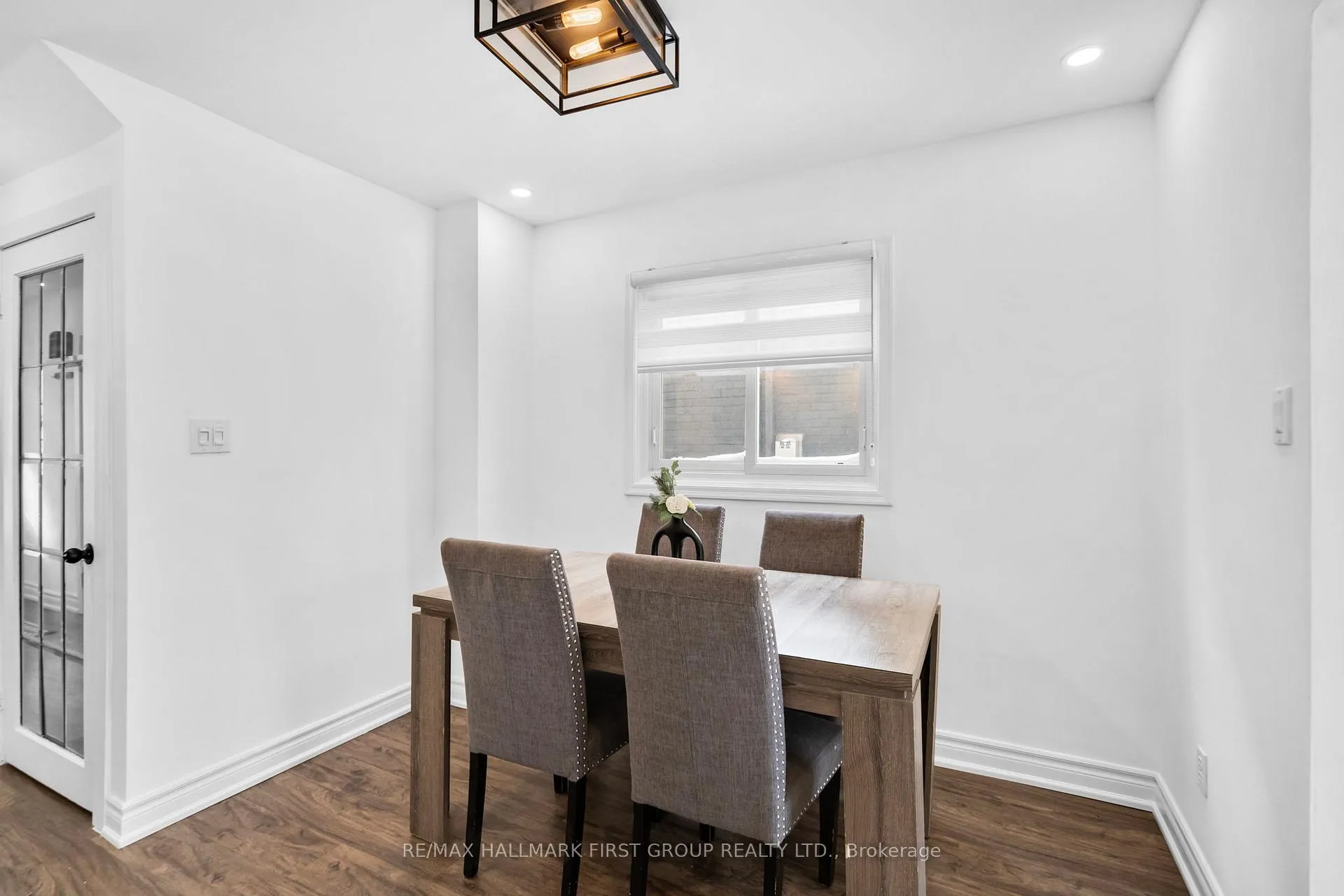 Photo 11 of 99 Turnberry Crescent, Clarington, Courtice — HOMEH