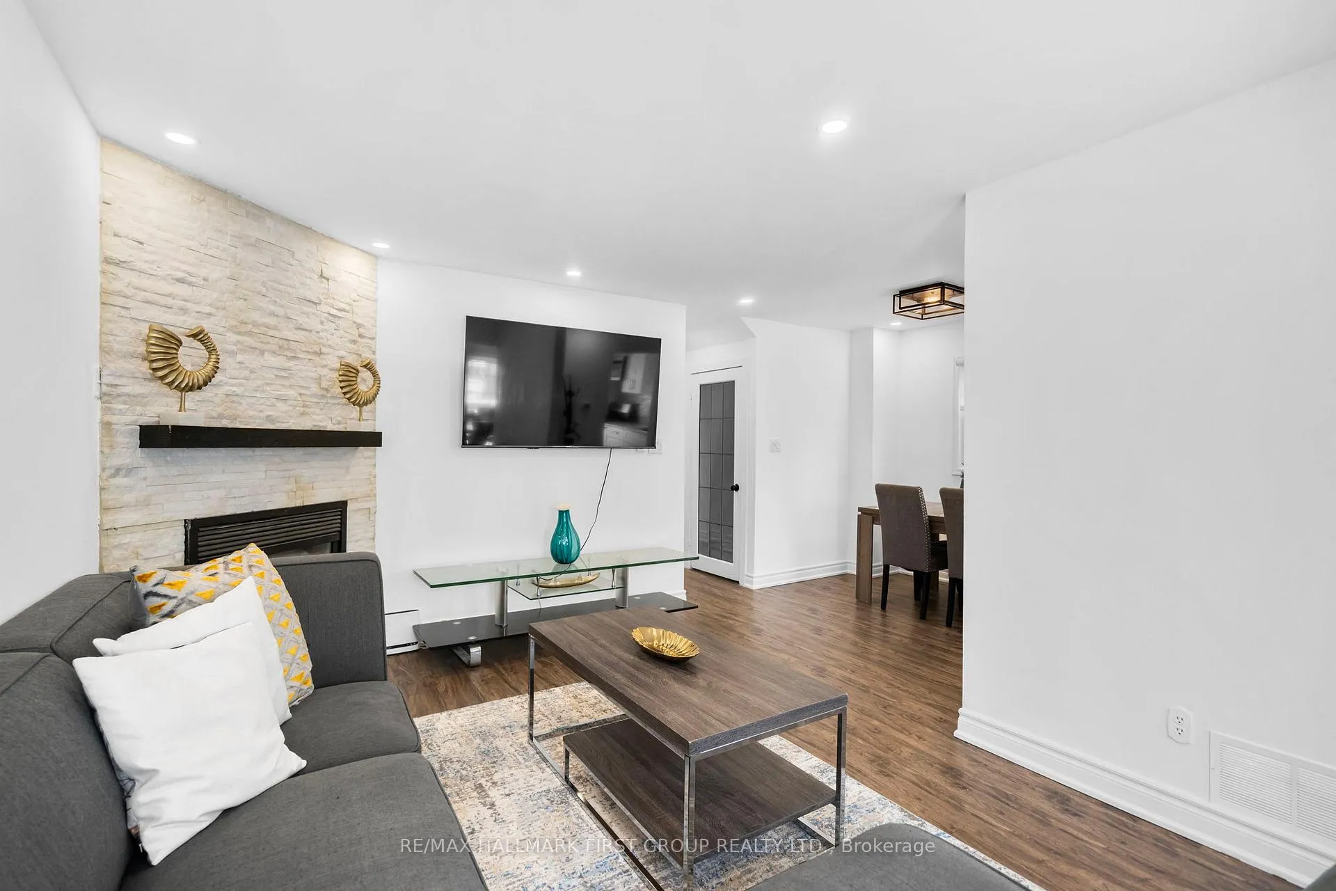 Photo 14 of 99 Turnberry Crescent, Clarington, Courtice — HOMEH