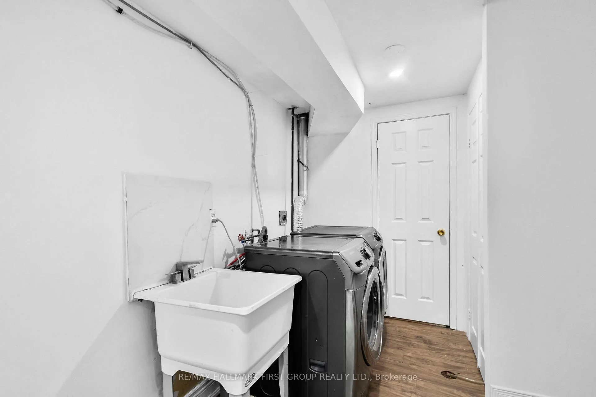 Photo 26 of 99 Turnberry Crescent, Clarington, Courtice — HOMEH