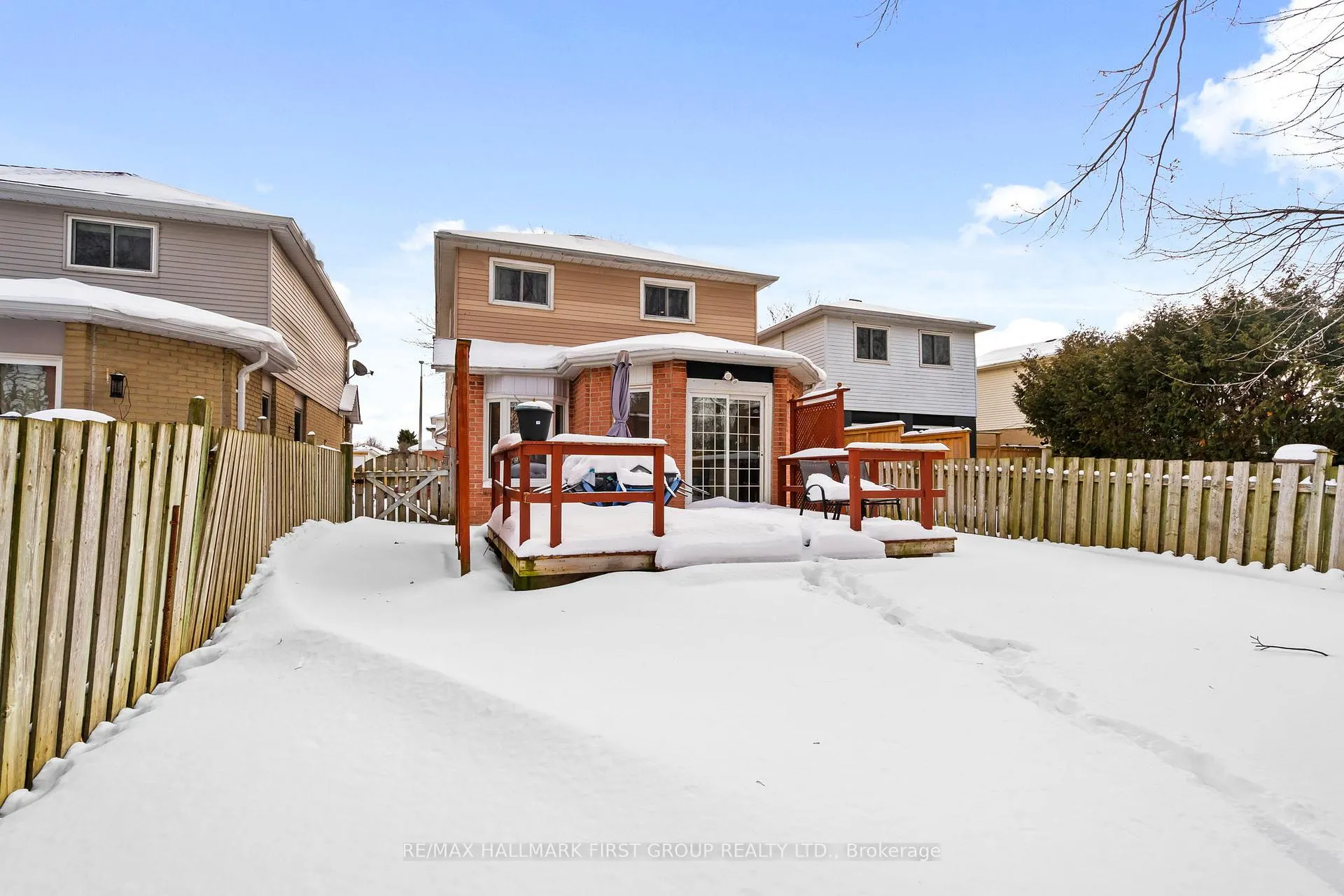 Photo 42 of 99 Turnberry Crescent, Clarington, Courtice — HOMEH