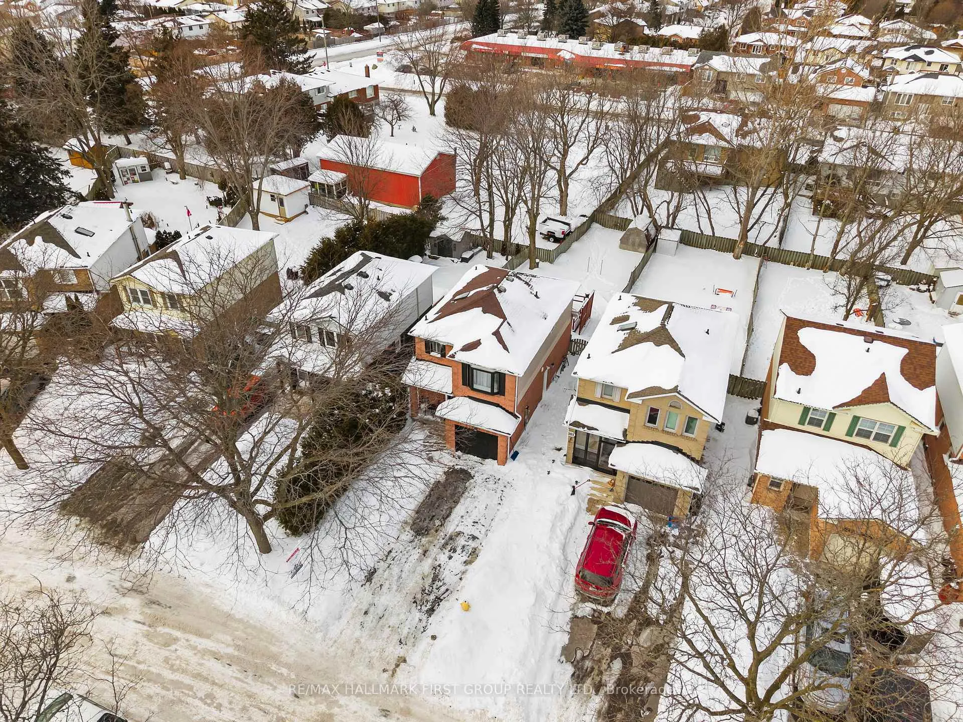 Photo 44 of 99 Turnberry Crescent, Clarington, Courtice — HOMEH