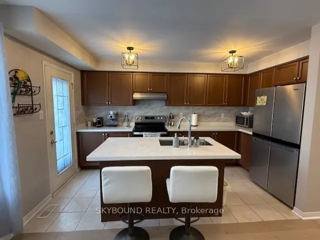 Photo 4 of 35 Lloydminster Avenue, Ajax, Central East — HOMEH