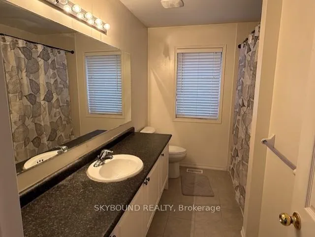 Photo 10 of 35 Lloydminster Avenue, Ajax, Central East — HOMEH