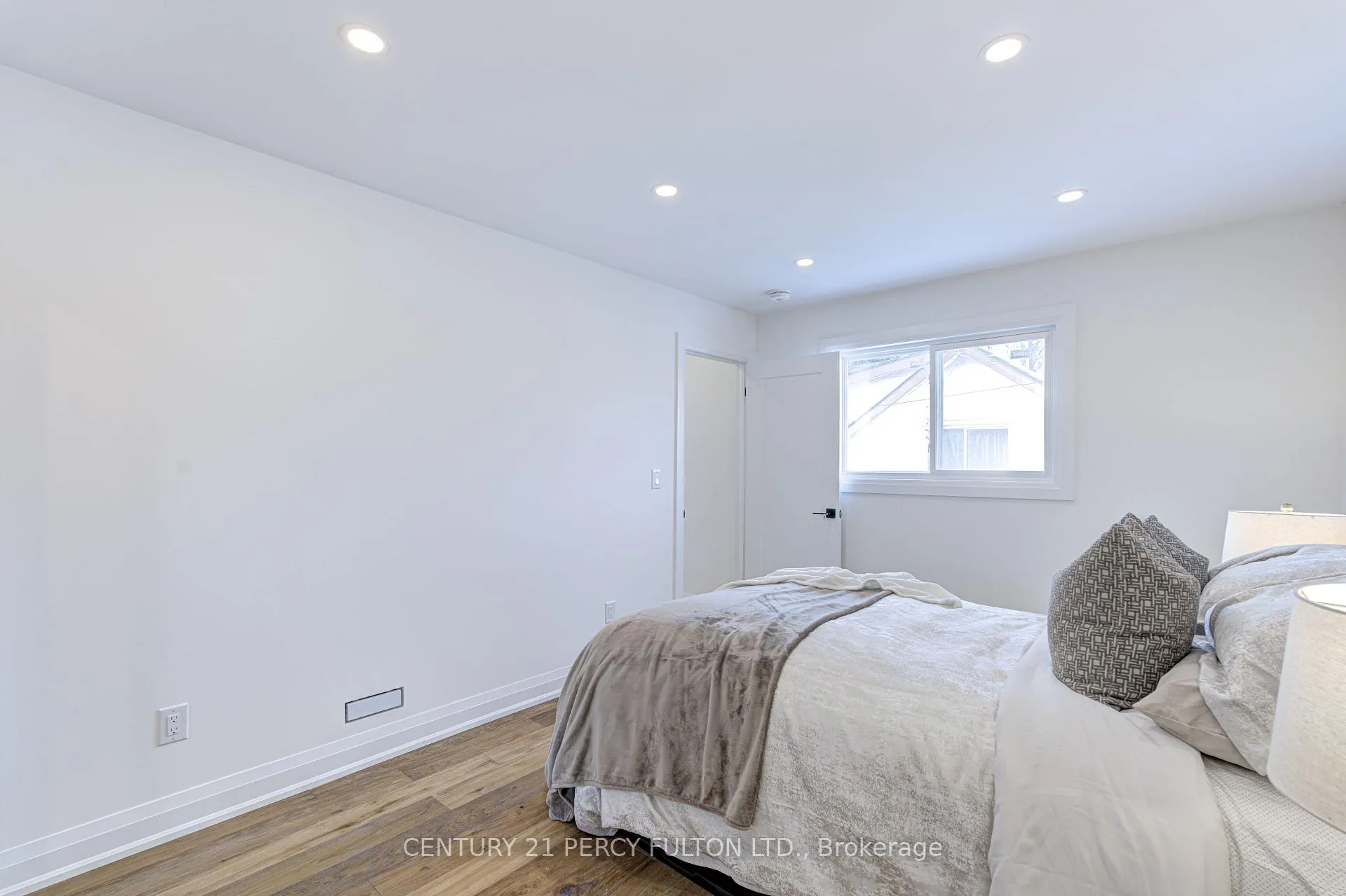 Photo 28 of 21 Nelson Avenue, Ajax, Central — HOMEH