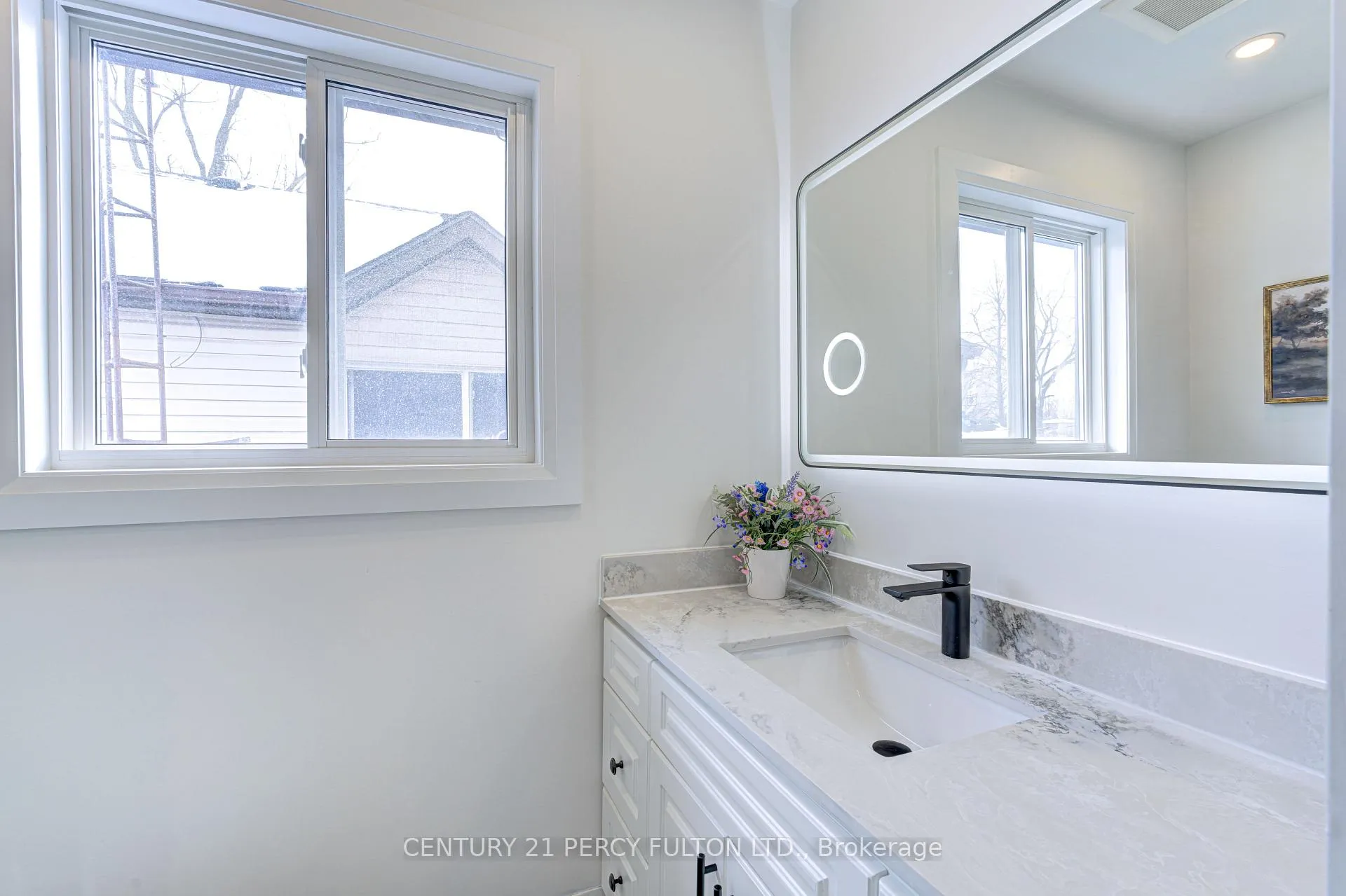 Photo 35 of 21 Nelson Avenue, Ajax, Central — HOMEH