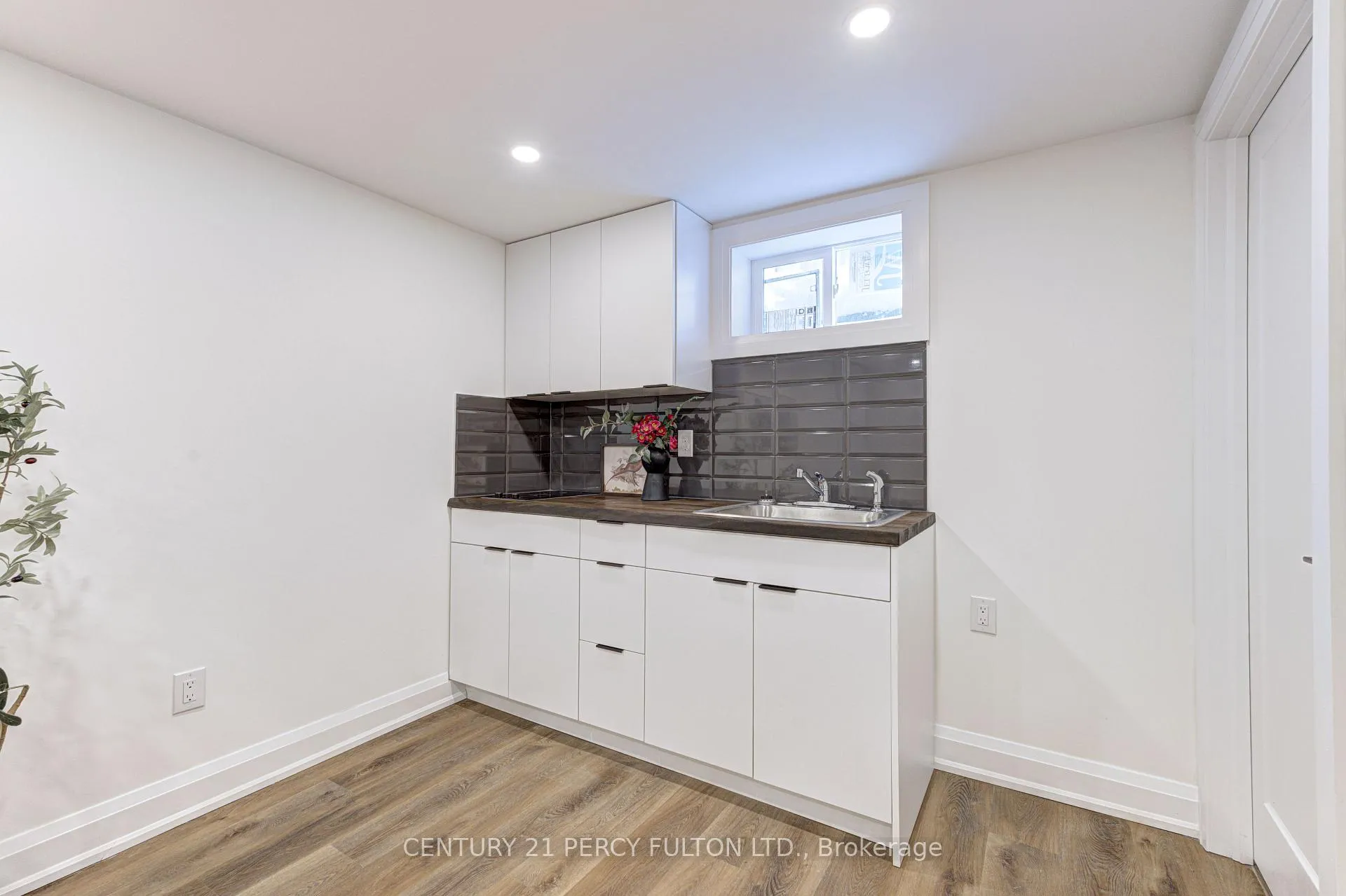 Photo 41 of 21 Nelson Avenue, Ajax, Central — HOMEH