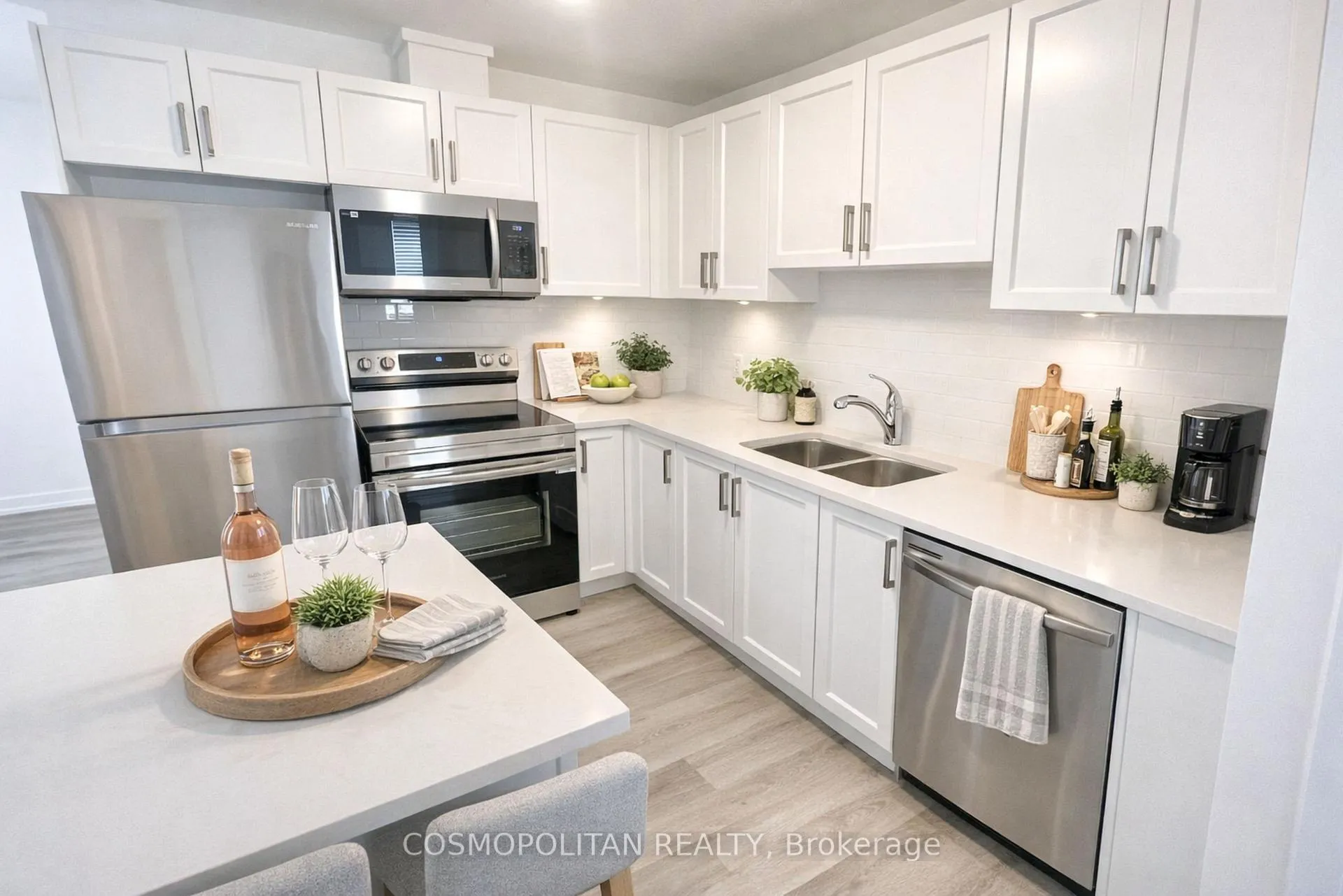 Photo 5 of Unit 335, 4263 Fourth Avenue, Niagara Falls, Downtown — HOMEH