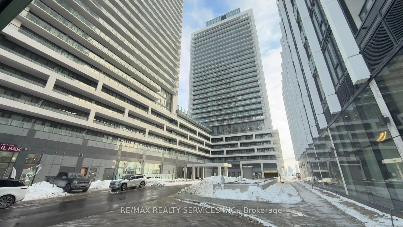 Photo 1 of Unit 2412, 27 Korda Gate, Vaughan, Concord — HOMEH