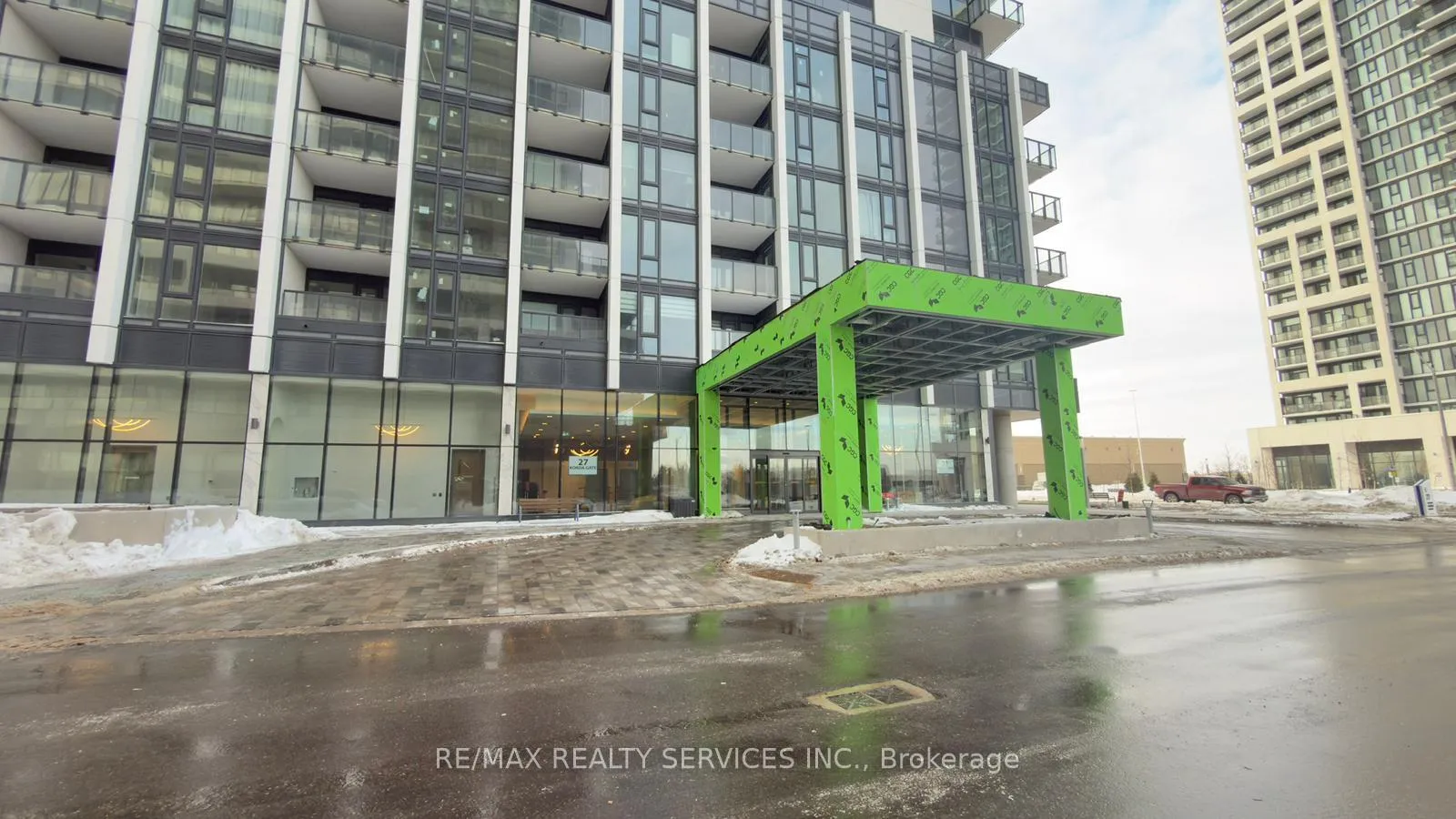 Photo 3 of Unit 2412, 27 Korda Gate, Vaughan, Concord — HOMEH