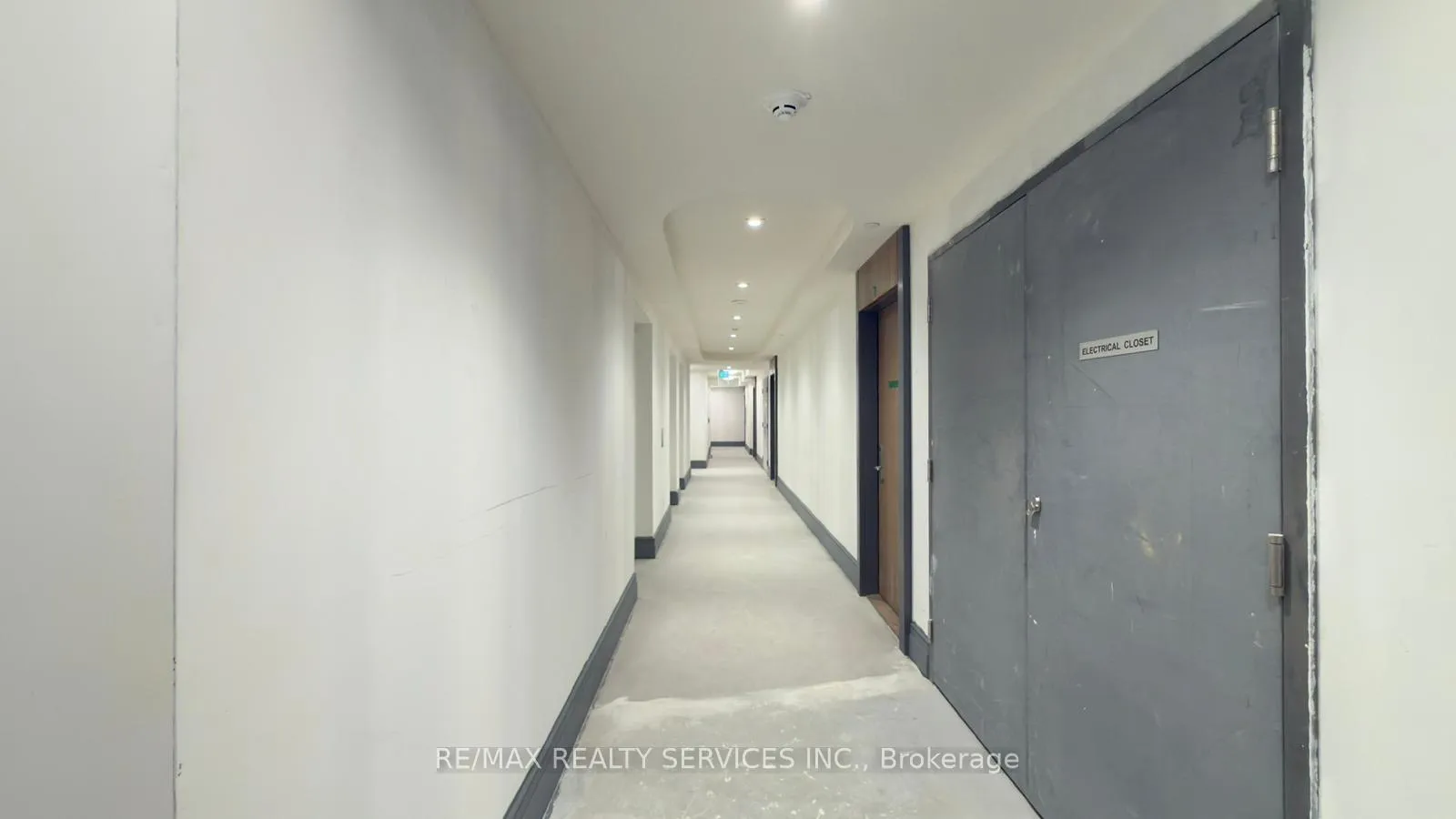 Photo 11 of Unit 2412, 27 Korda Gate, Vaughan, Concord — HOMEH