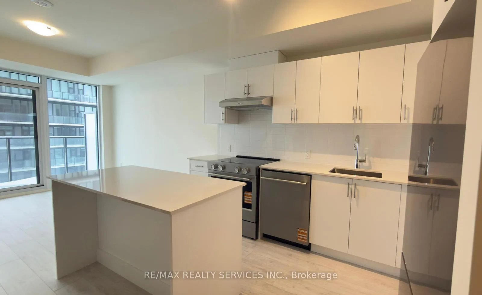 Photo 20 of Unit 2412, 27 Korda Gate, Vaughan, Concord — HOMEH