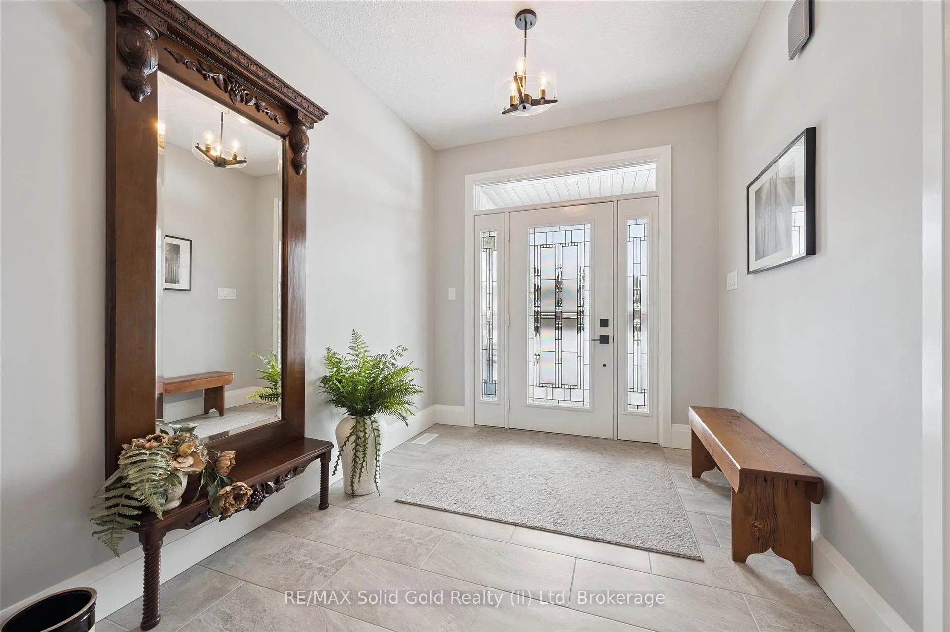 Photo 5 of 120 Village Road, Wellesley — HOMEH