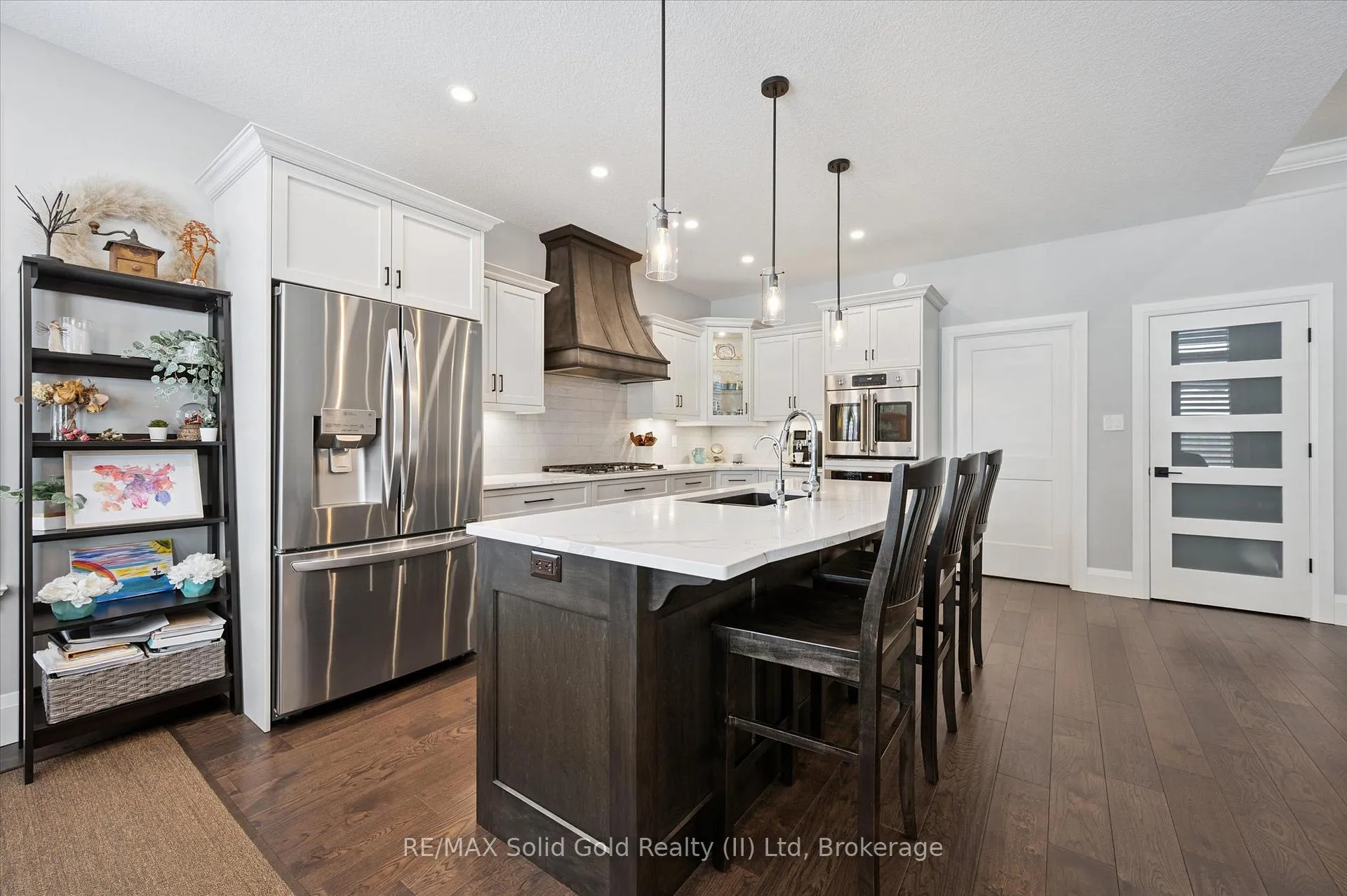 Photo 15 of 120 Village Road, Wellesley — HOMEH