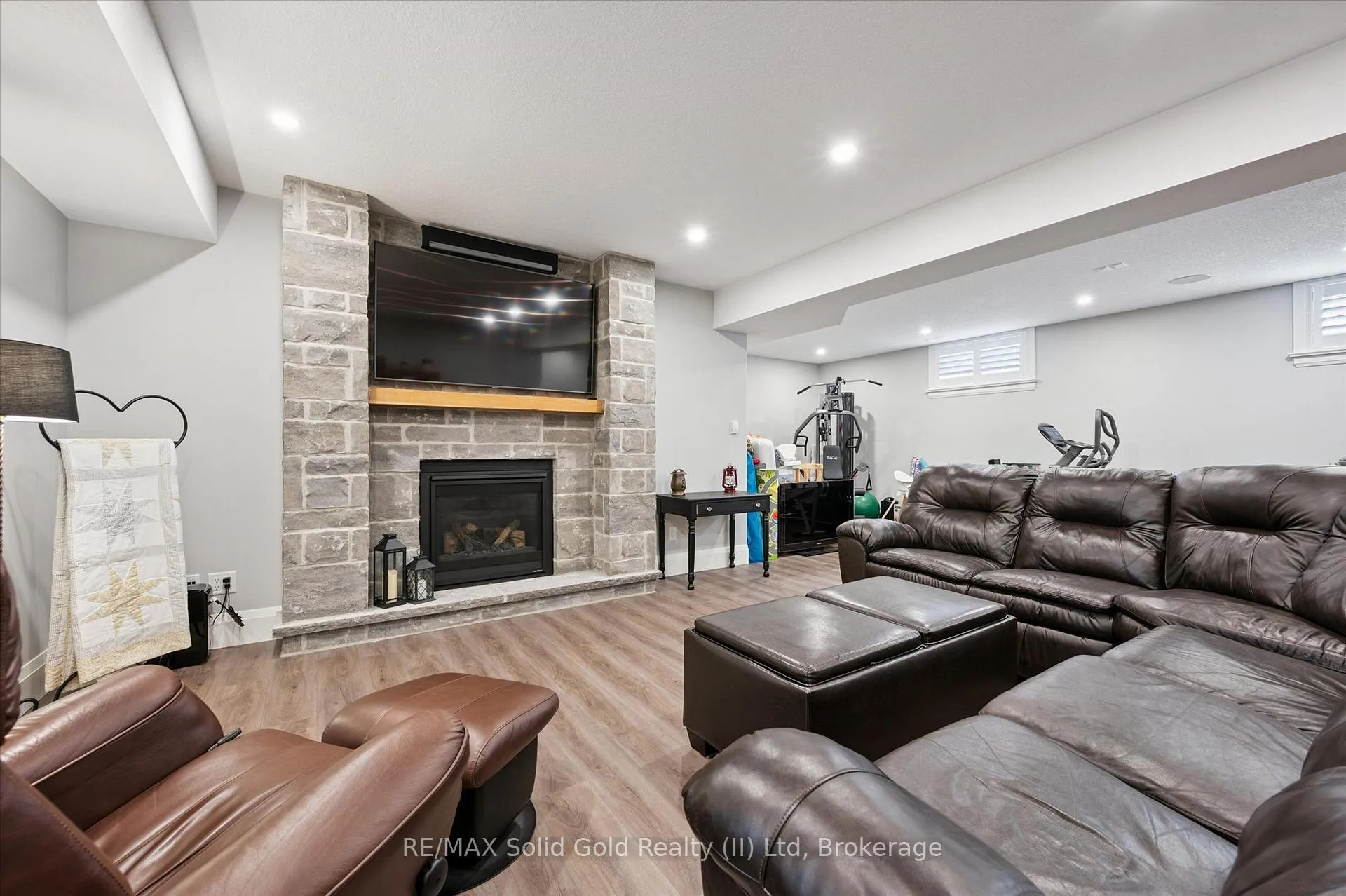 Photo 32 of 120 Village Road, Wellesley — HOMEH