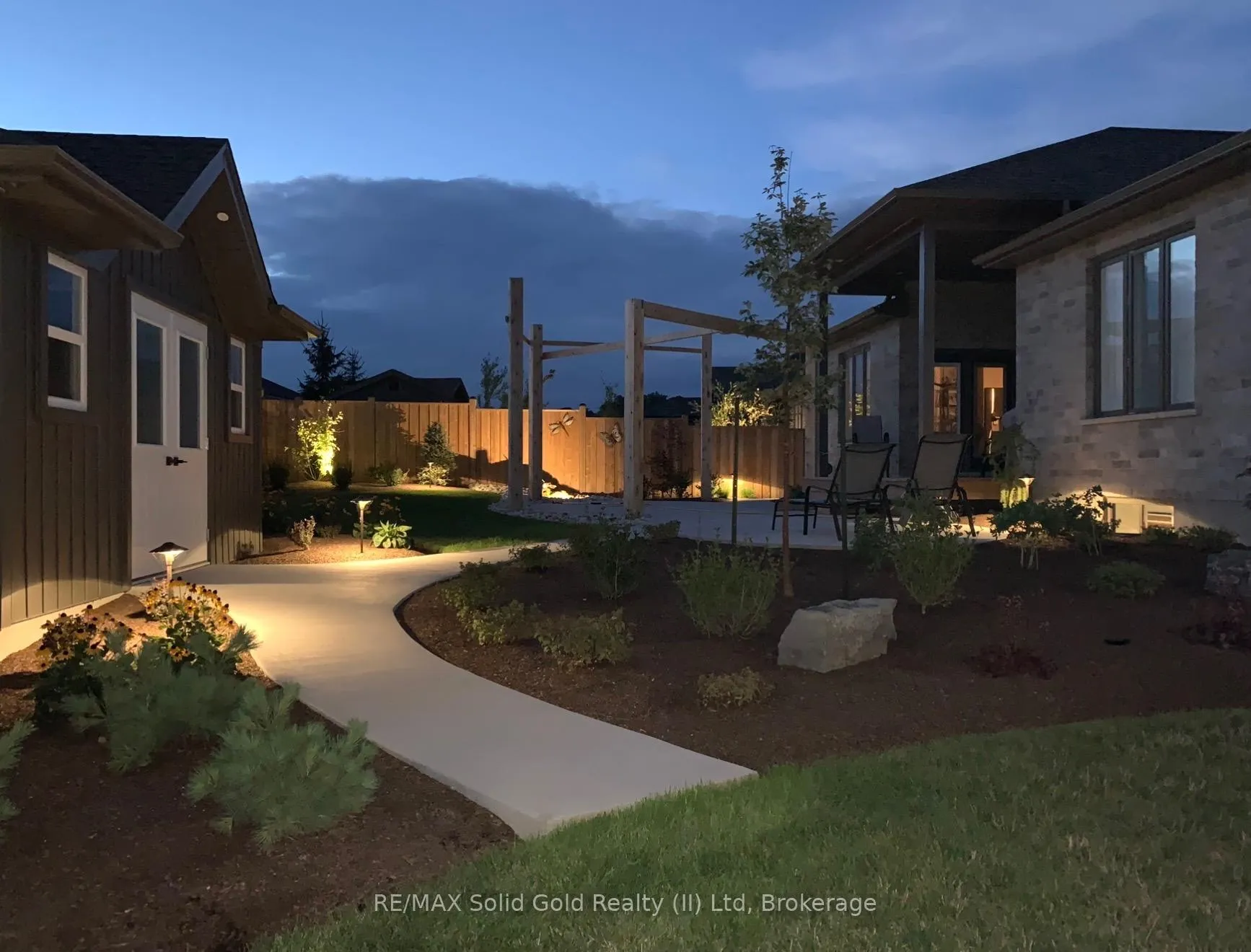 Photo 39 of 120 Village Road, Wellesley — HOMEH