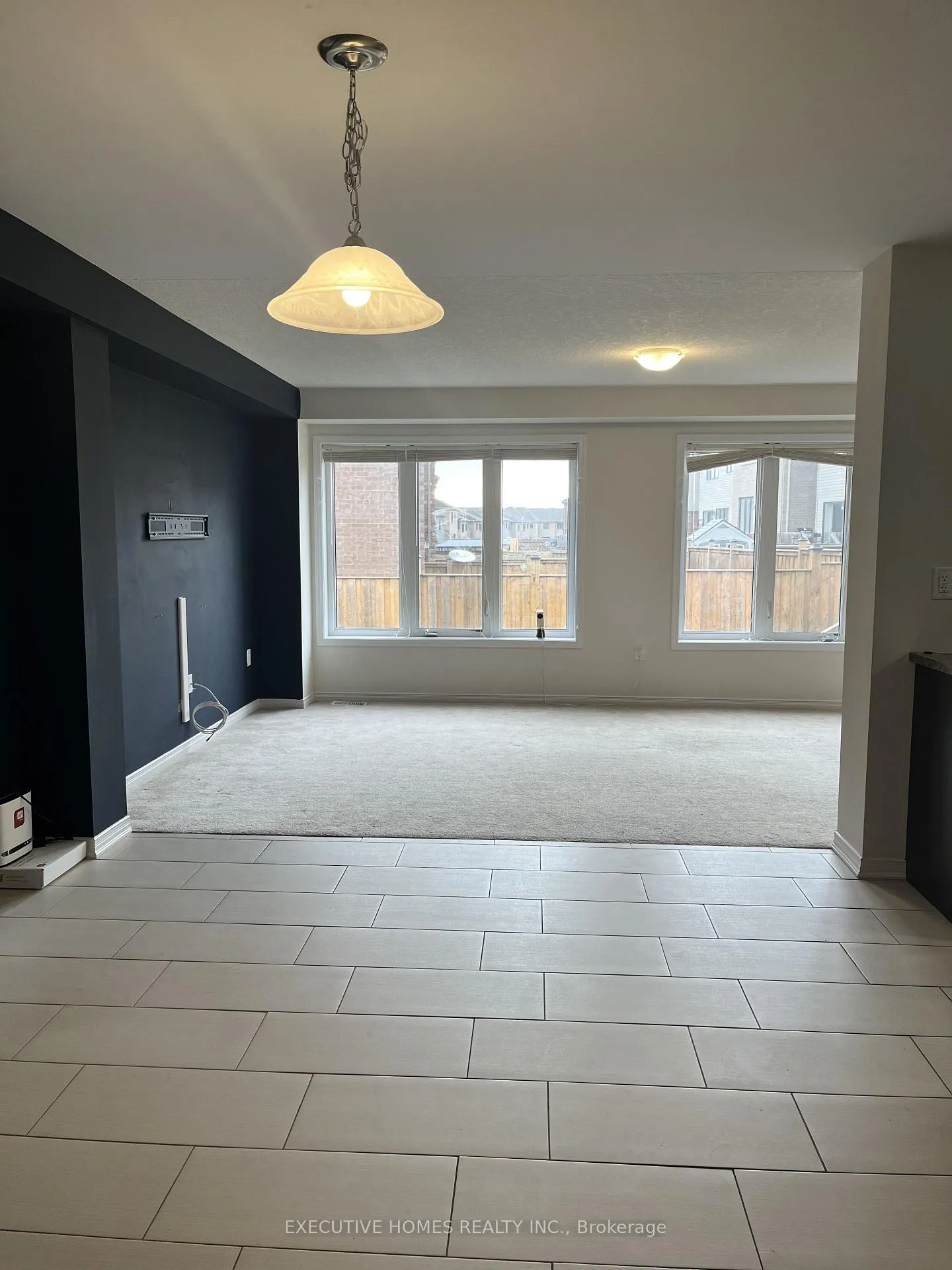 Photo 3 of 51 Thompson Road, Haldimand — HOMEH