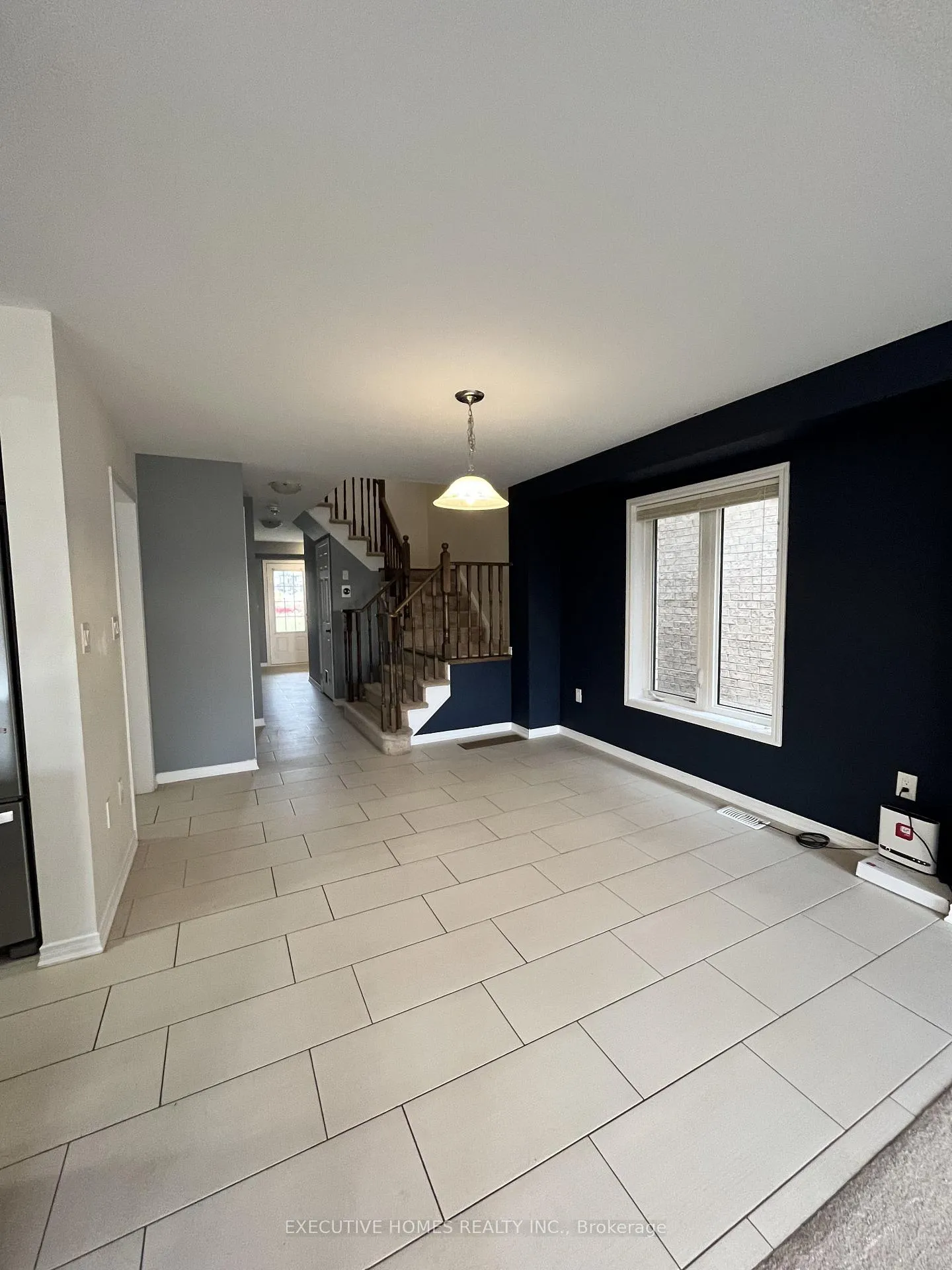 Photo 6 of 51 Thompson Road, Haldimand — HOMEH