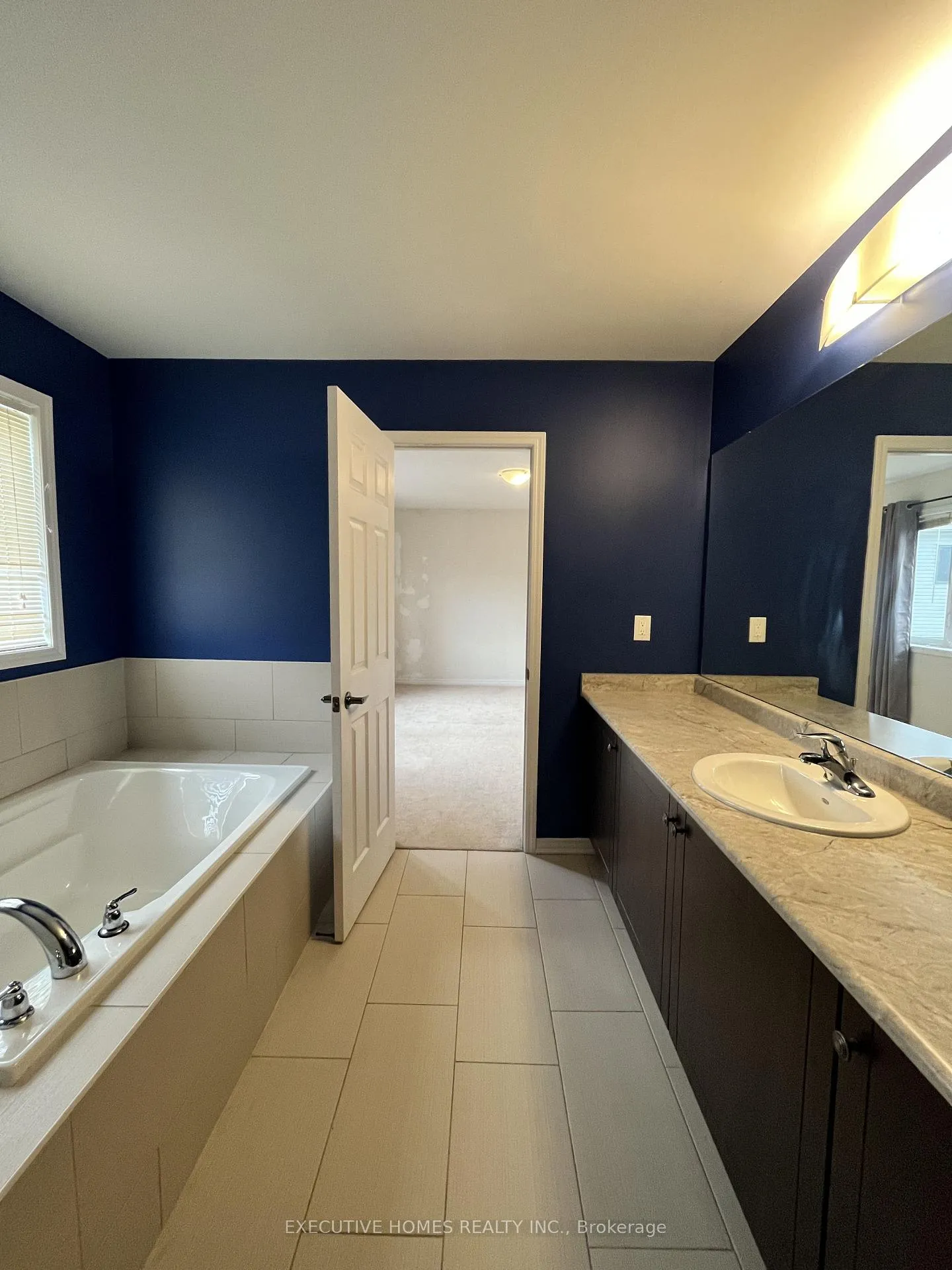 Photo 25 of 51 Thompson Road, Haldimand — HOMEH