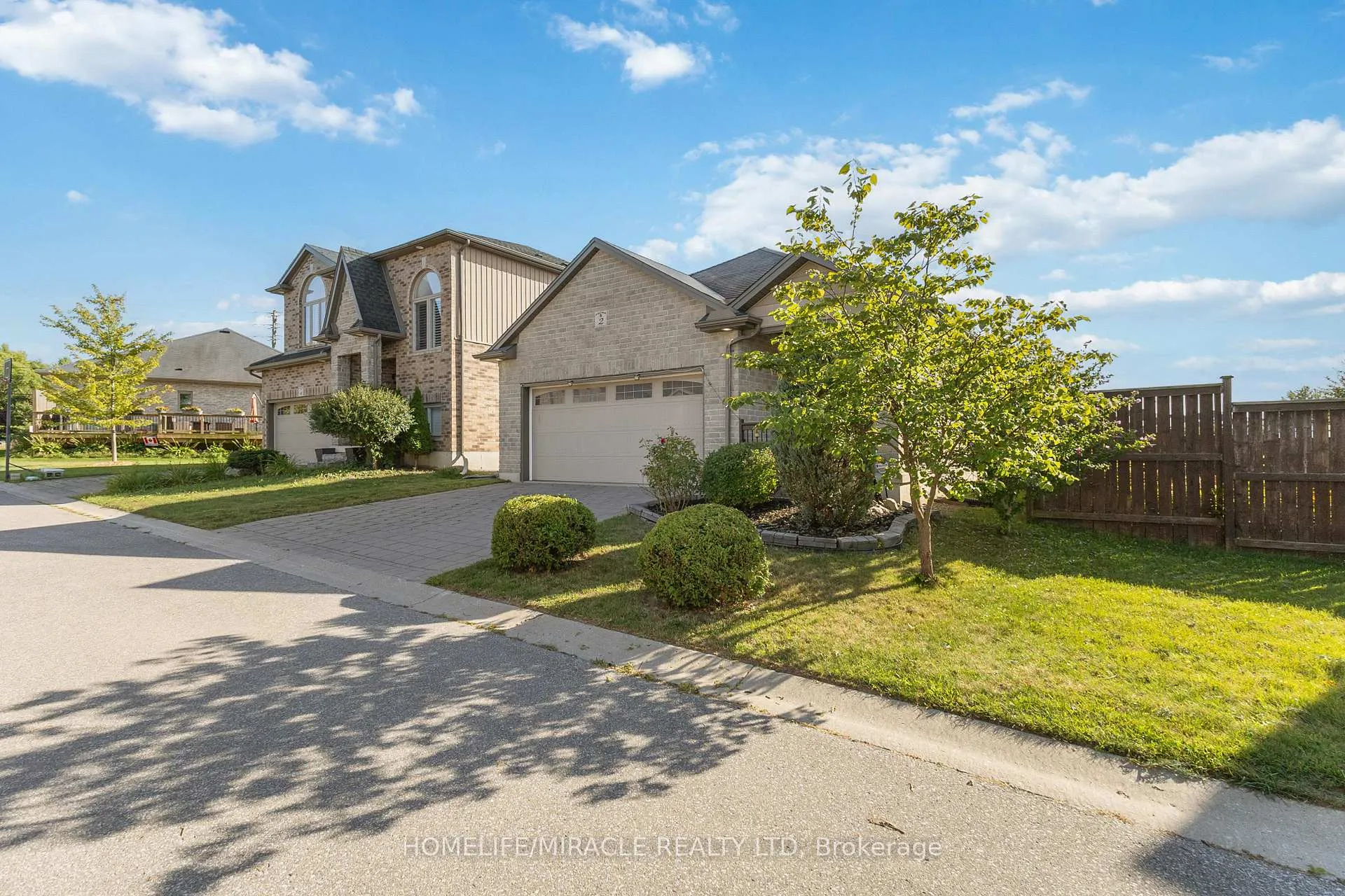 Photo 3 of Unit 2, 70 Tanoak Drive, London, North E — HOMEH