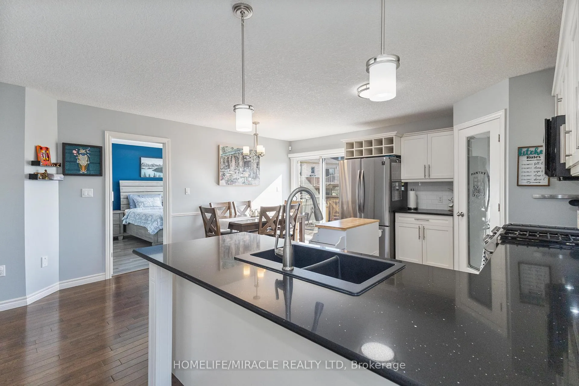 Photo 8 of Unit 2, 70 Tanoak Drive, London, North E — HOMEH