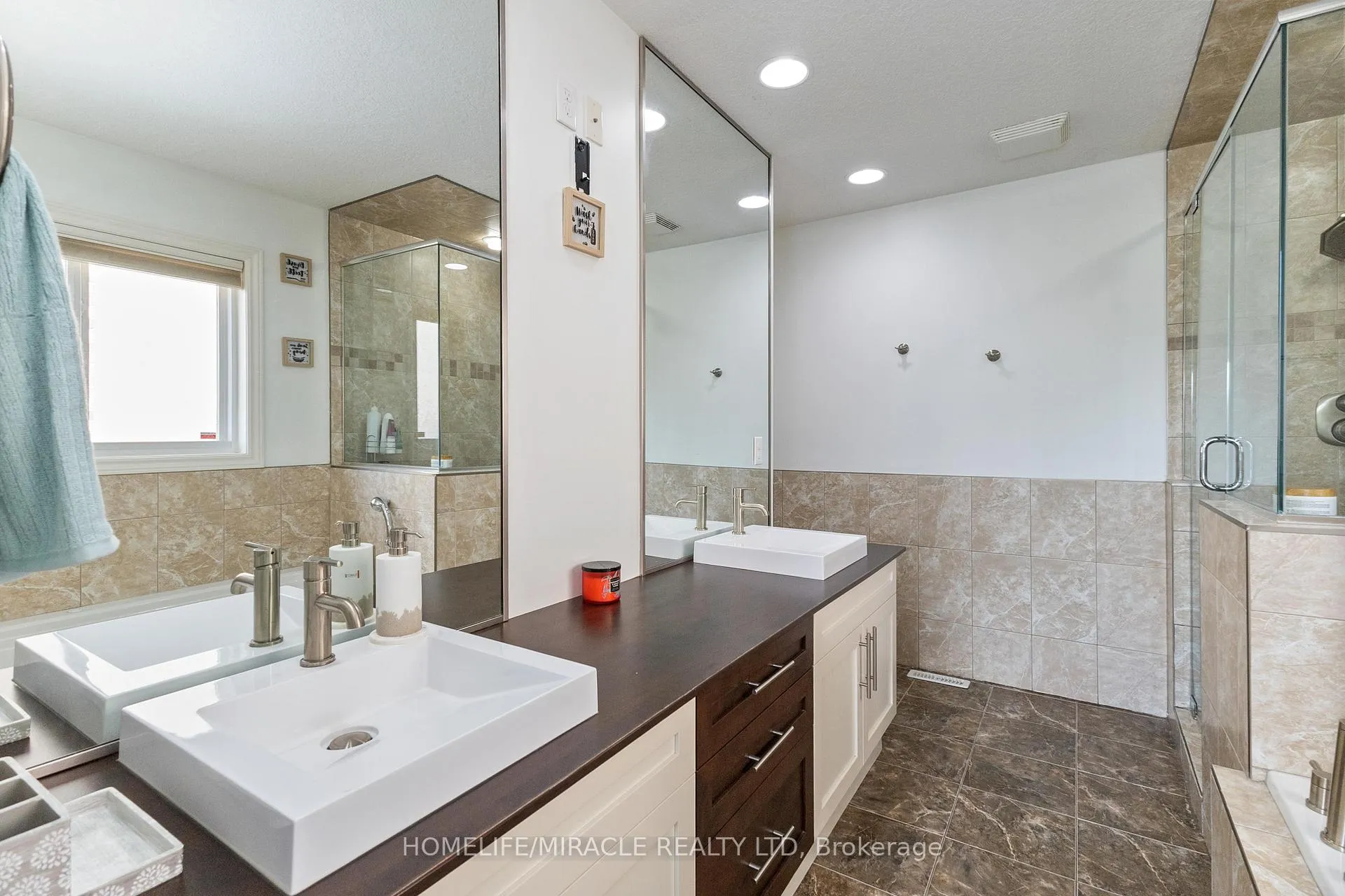 Photo 25 of Unit 2, 70 Tanoak Drive, London, North E — HOMEH