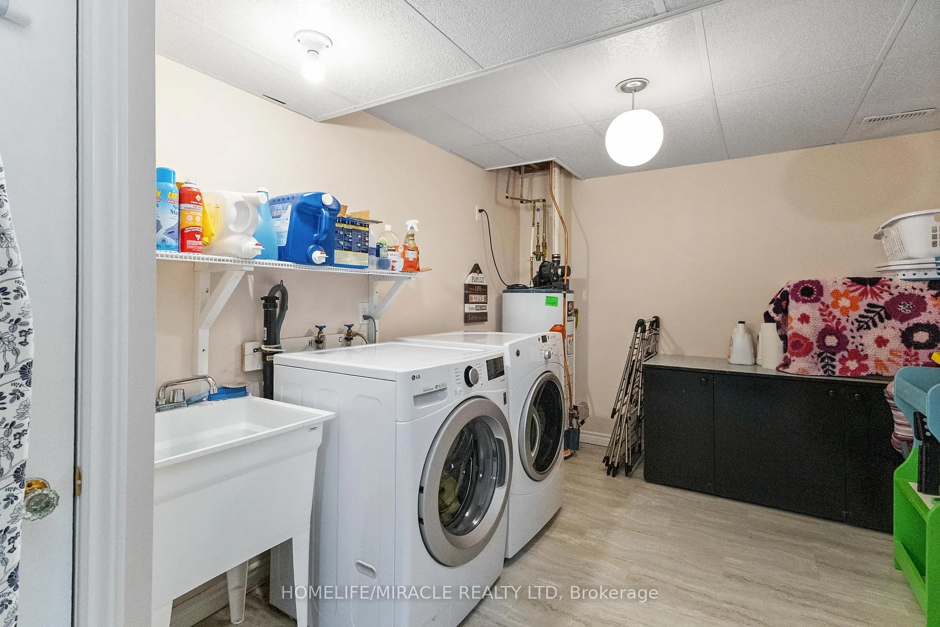 Photo 32 of Unit 2, 70 Tanoak Drive, London, North E — HOMEH