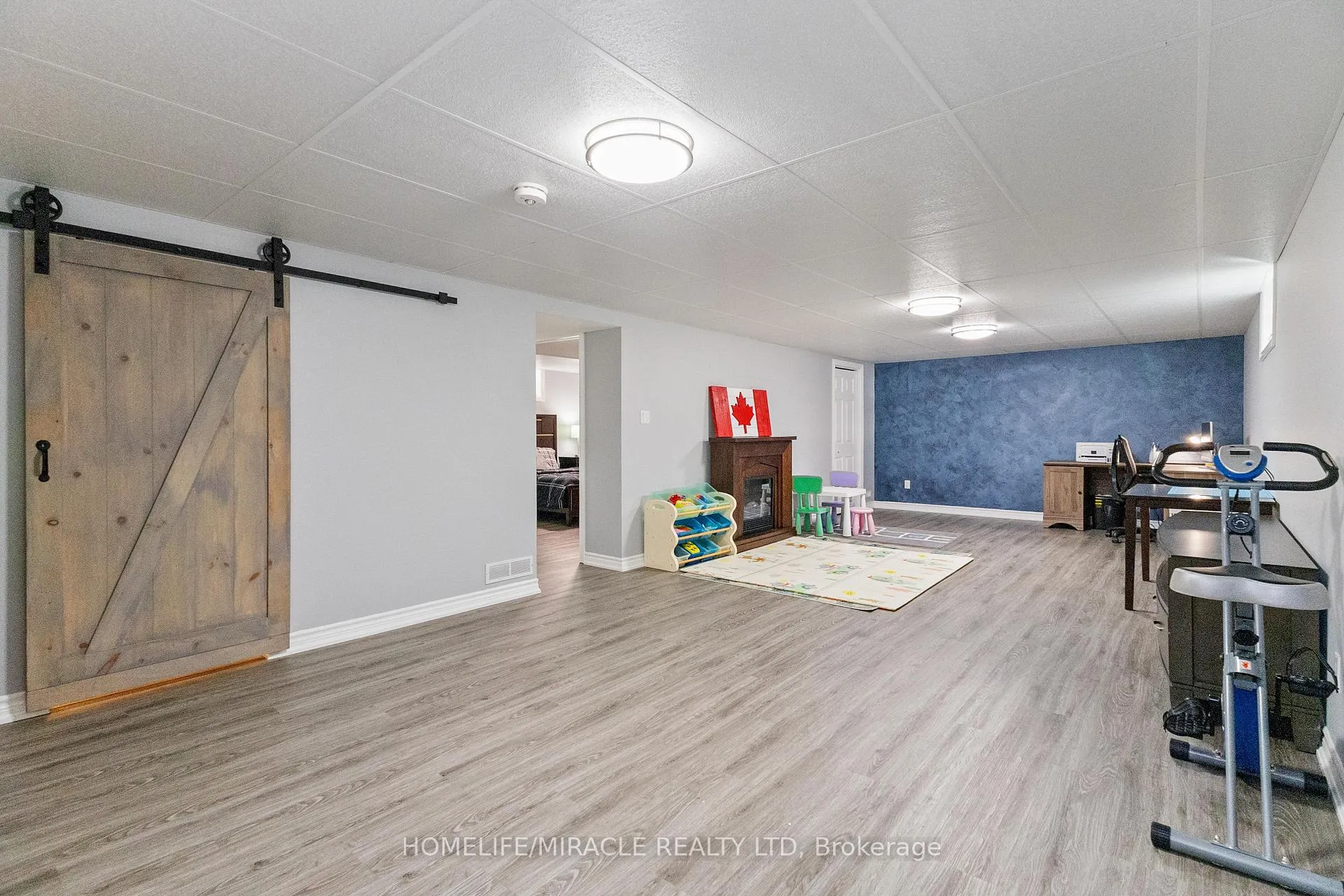 Photo 36 of Unit 2, 70 Tanoak Drive, London, North E — HOMEH